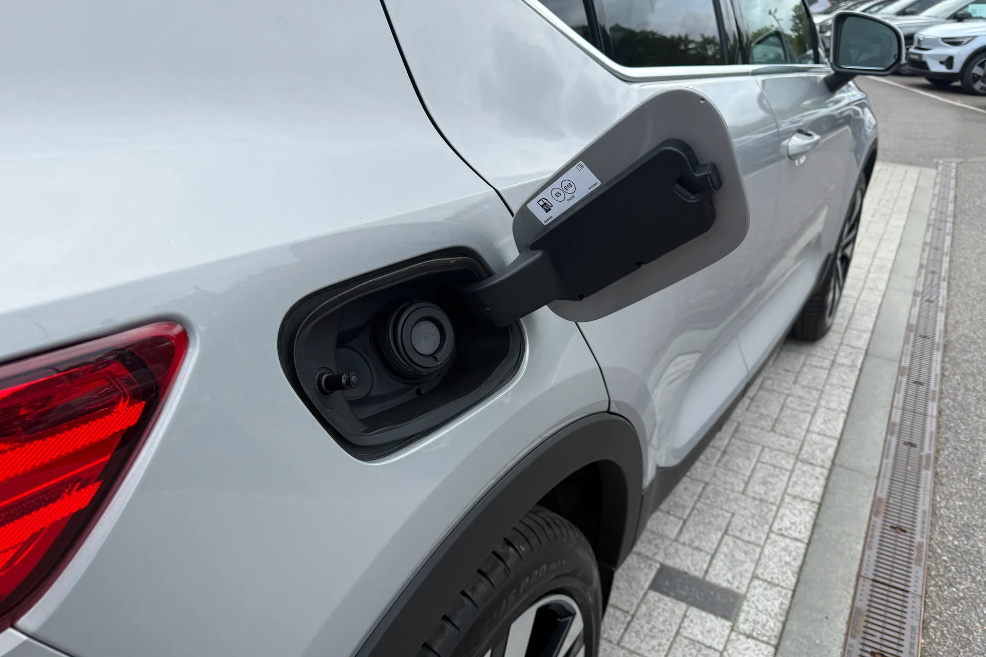 Volvo XC40 thumbnail image number 16