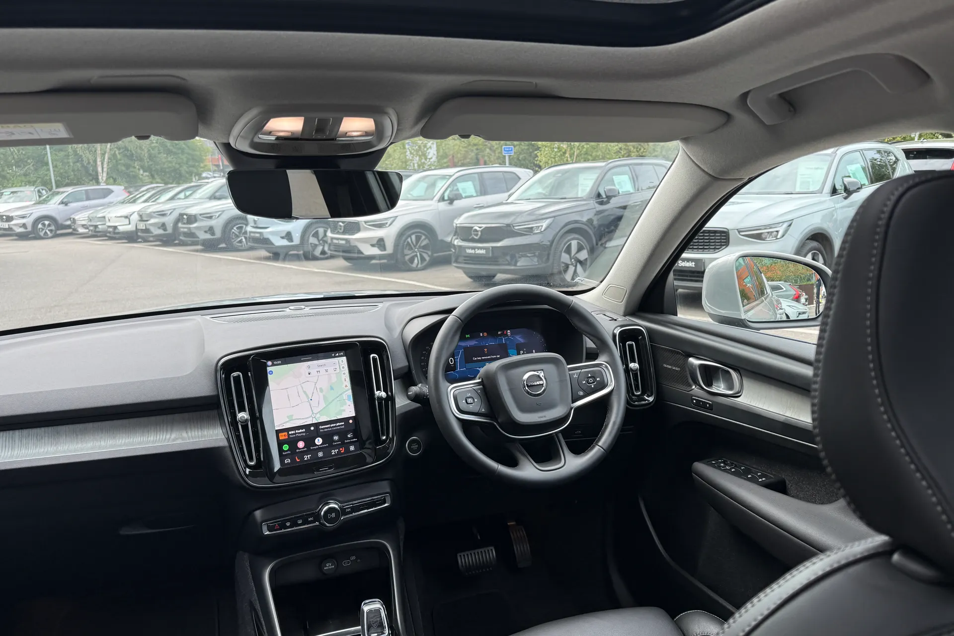 Volvo XC40 thumbnail image number 32