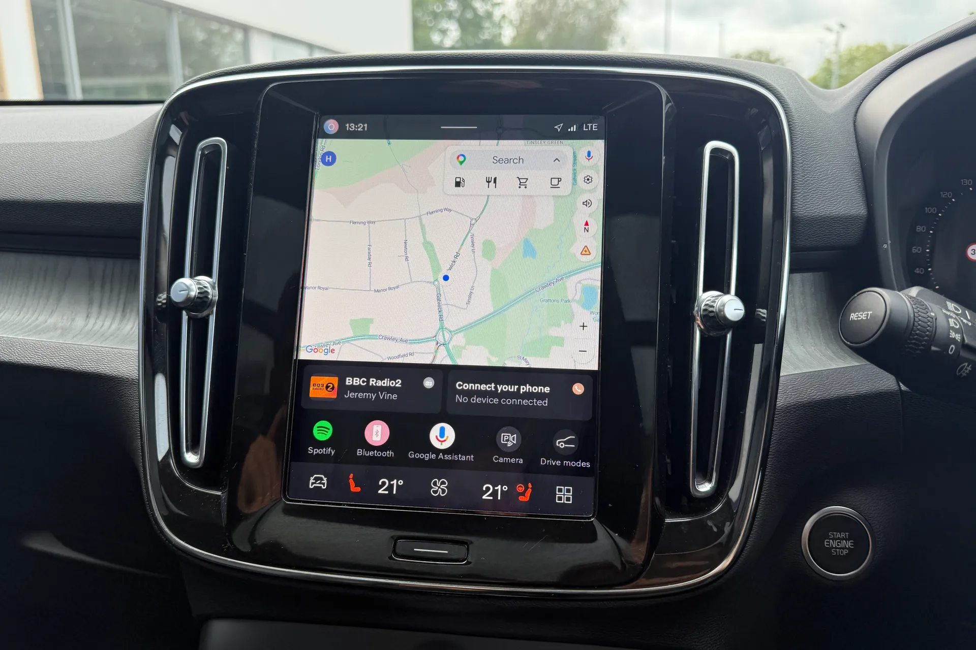 Volvo XC40 thumbnail image number 5