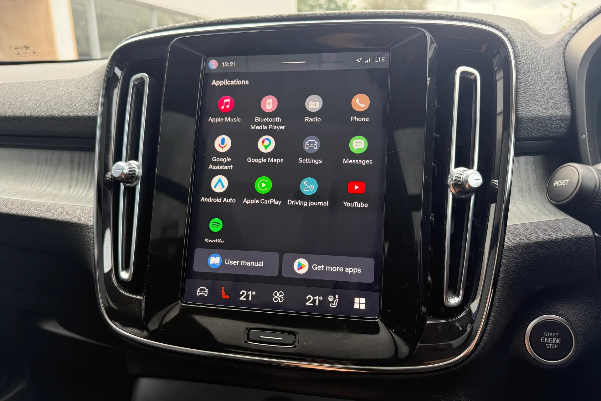 Volvo XC40 thumbnail image number 38