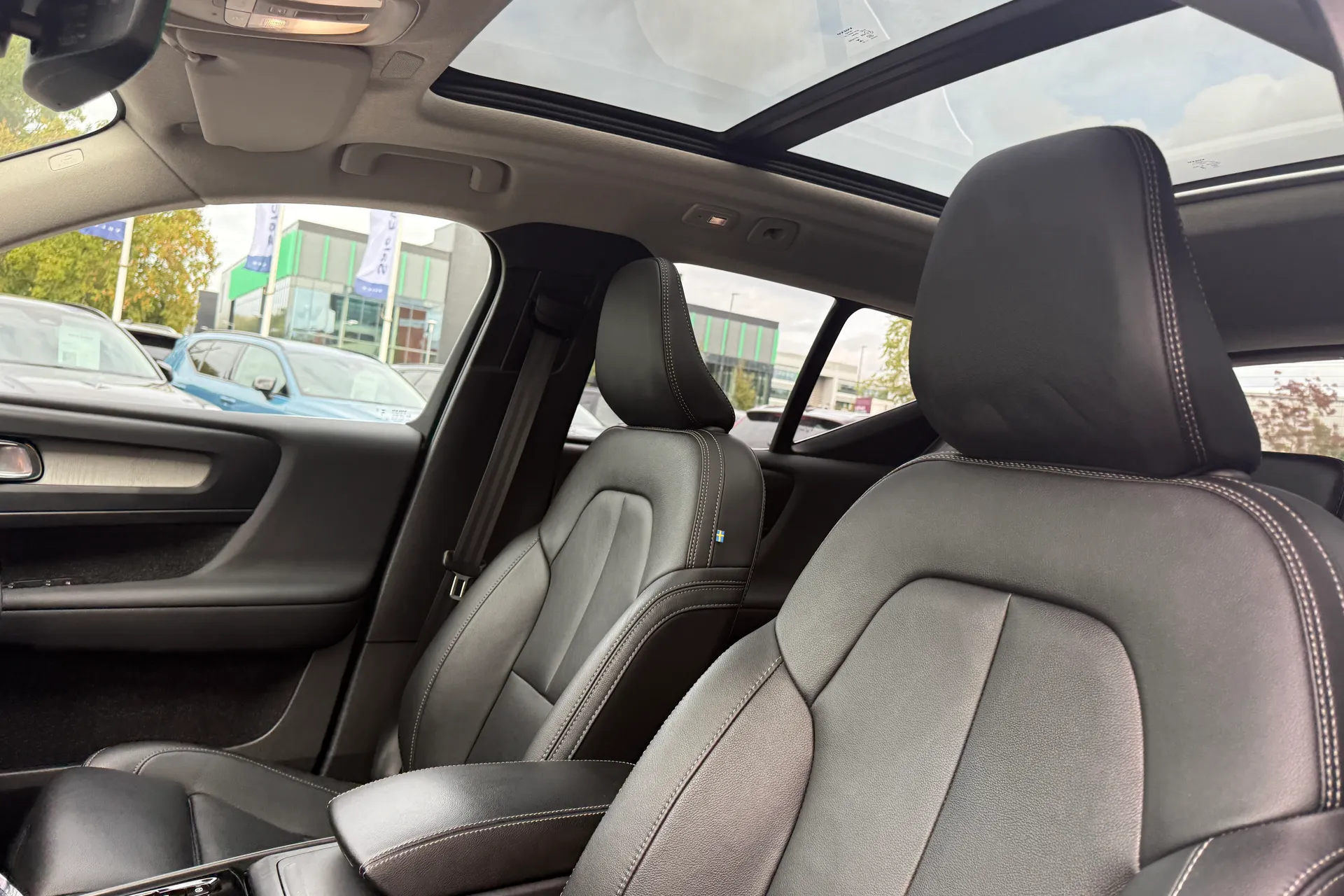 Volvo XC40 thumbnail image number 28