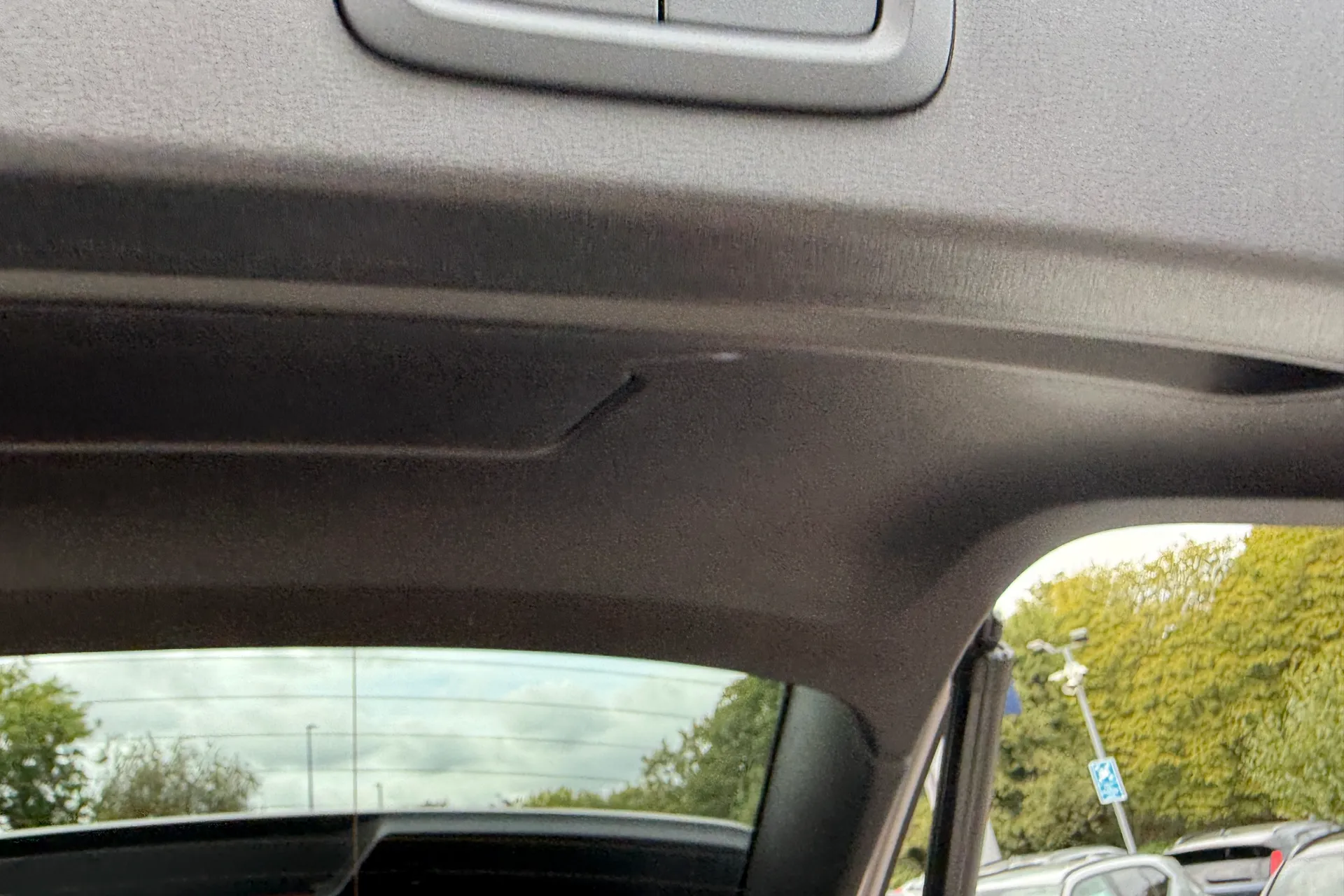Volvo XC40 thumbnail image number 21