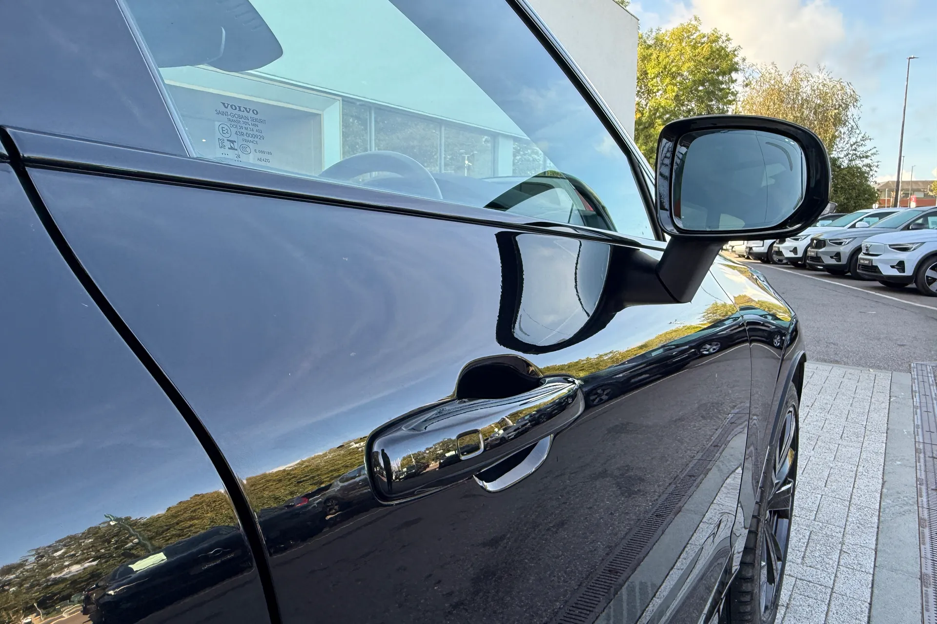 Volvo XC60 thumbnail image number 15