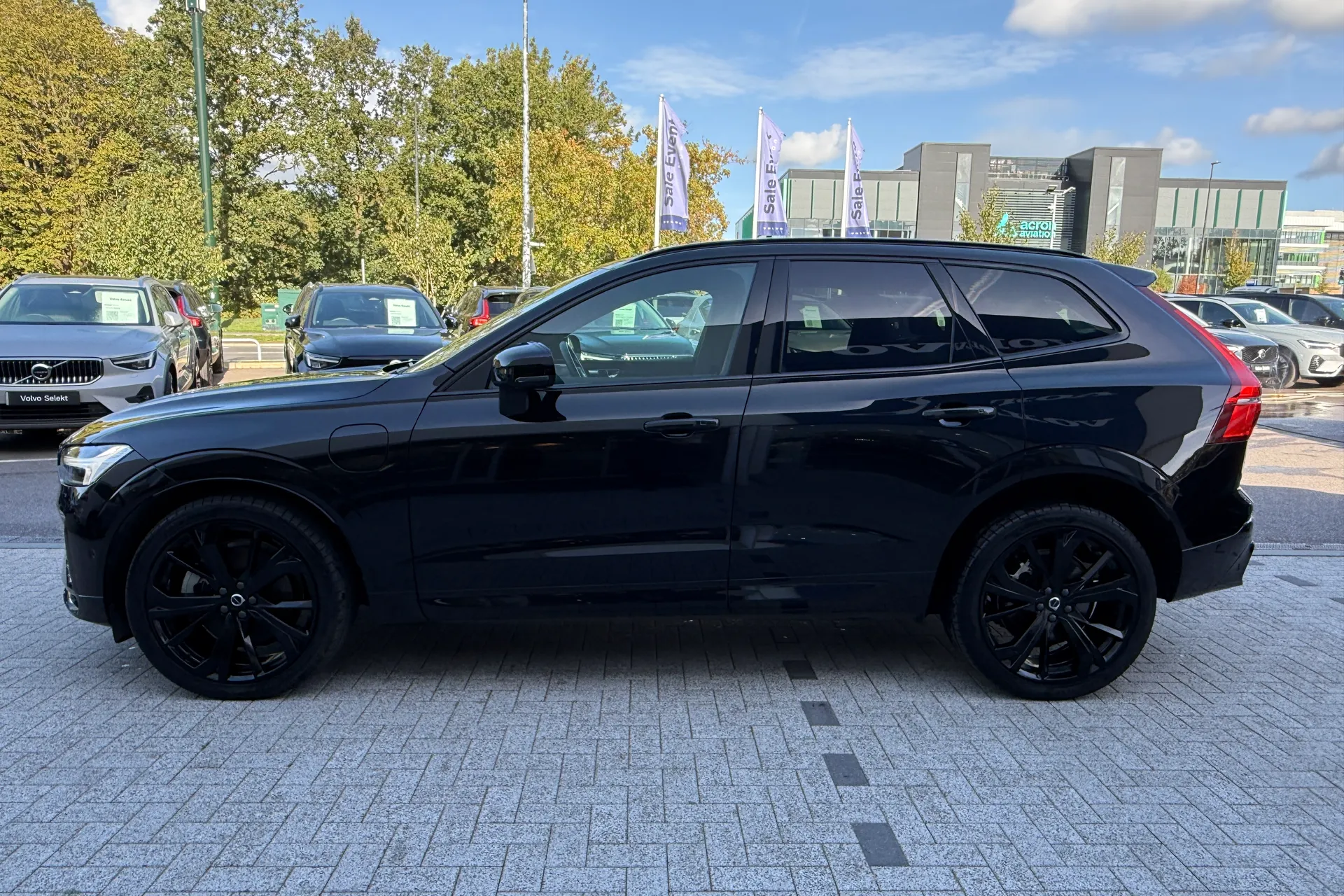 Volvo XC60 thumbnail image number 11
