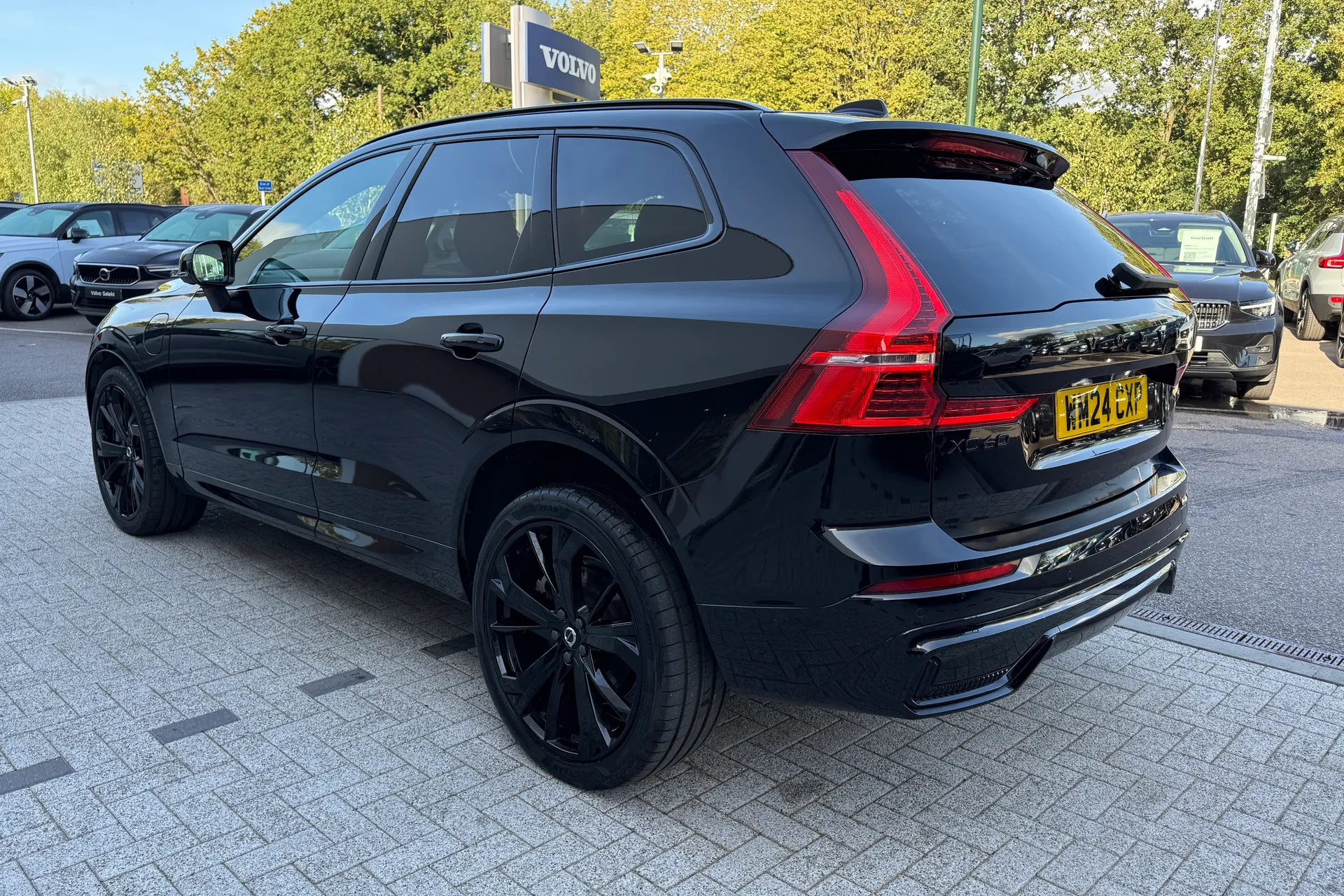 Volvo XC60 thumbnail image number 10