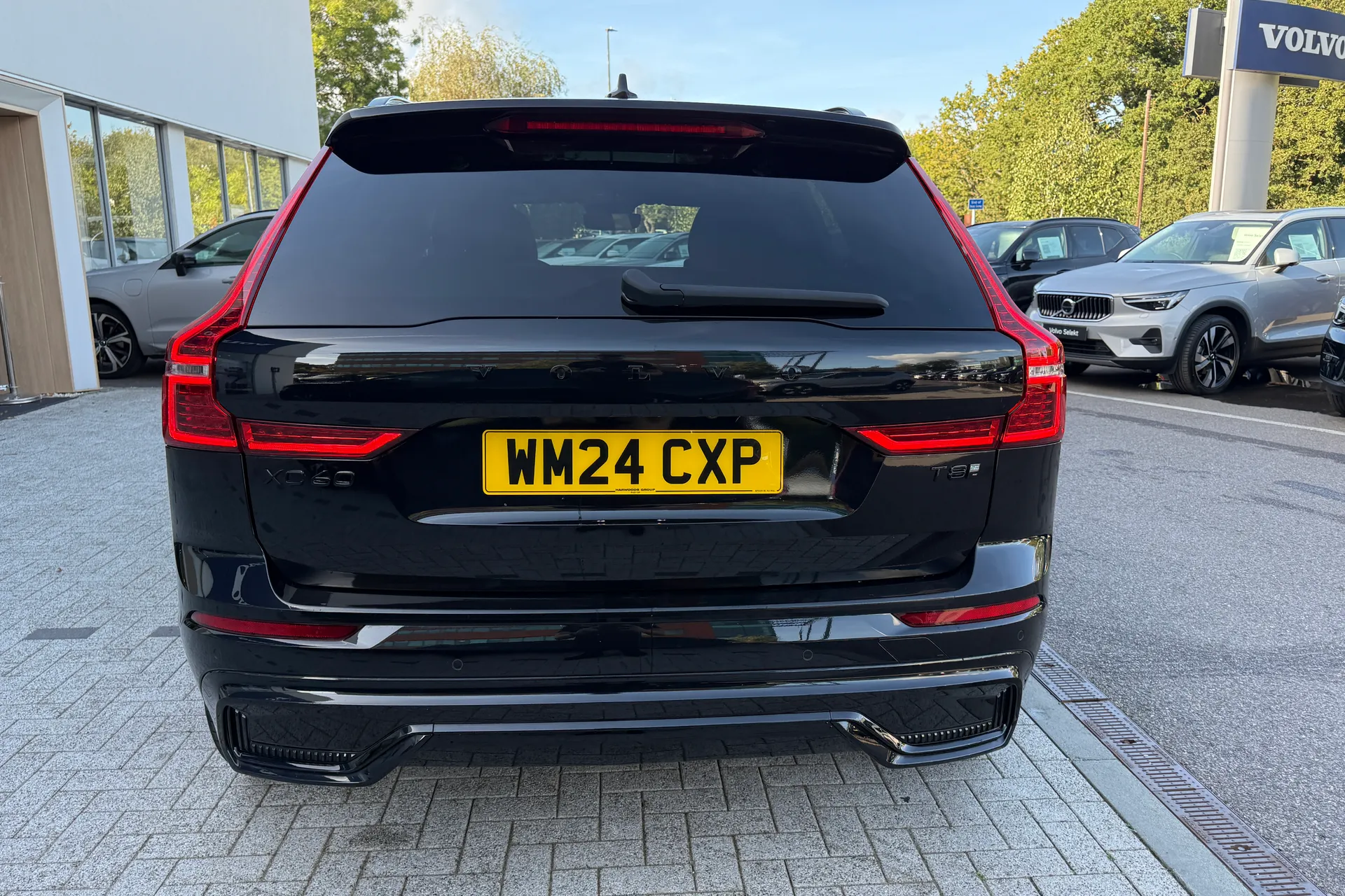Volvo XC60 thumbnail image number 9