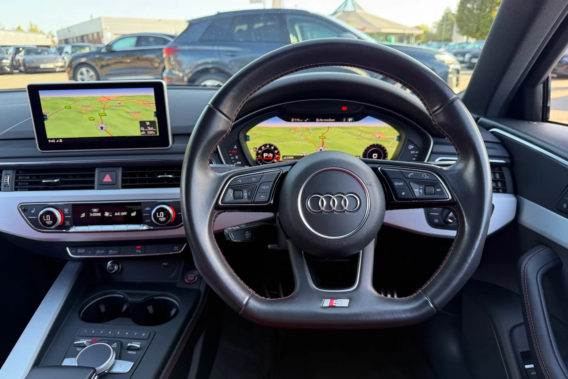 Audi A4 thumbnail image number 5