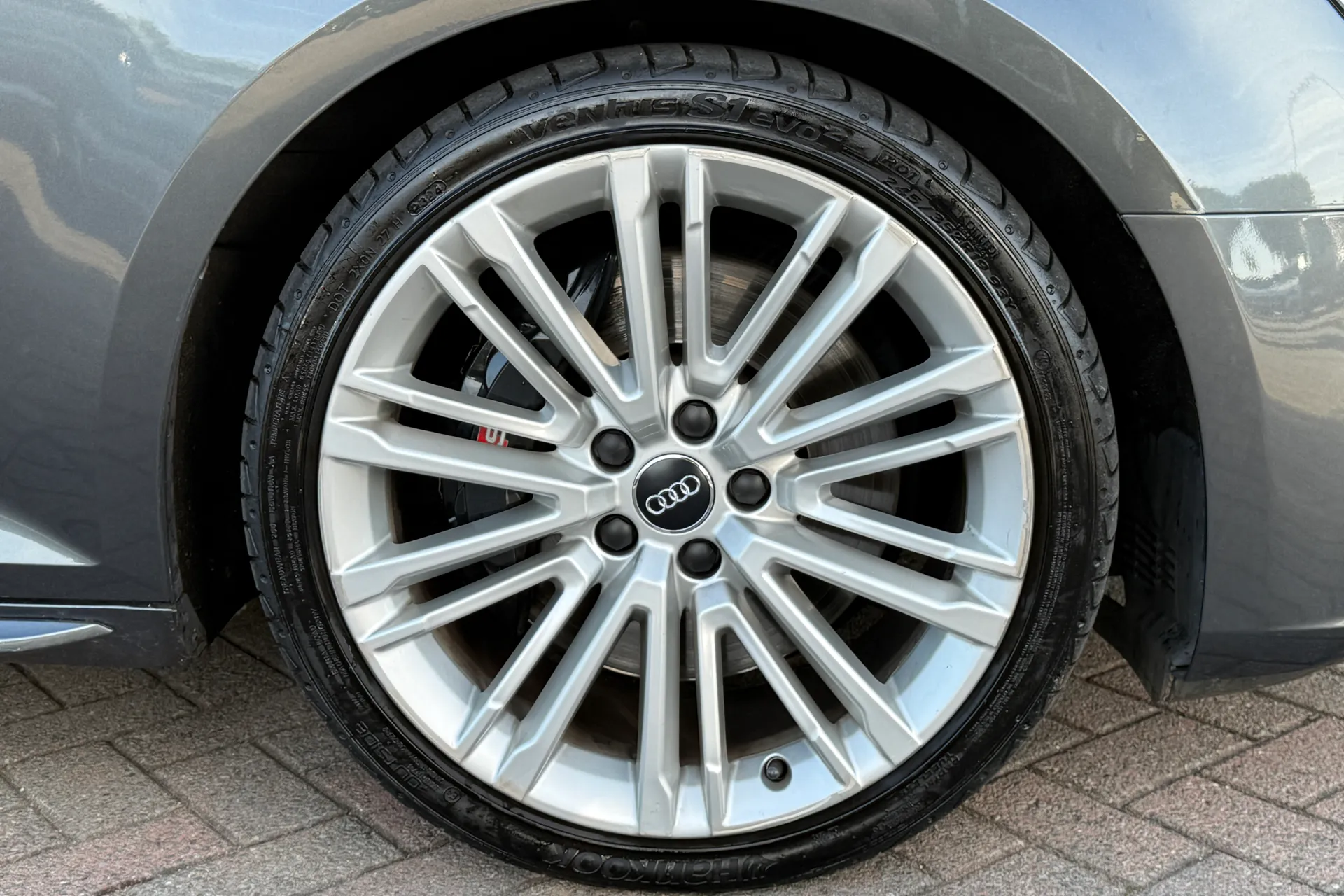Audi A4 thumbnail image number 47