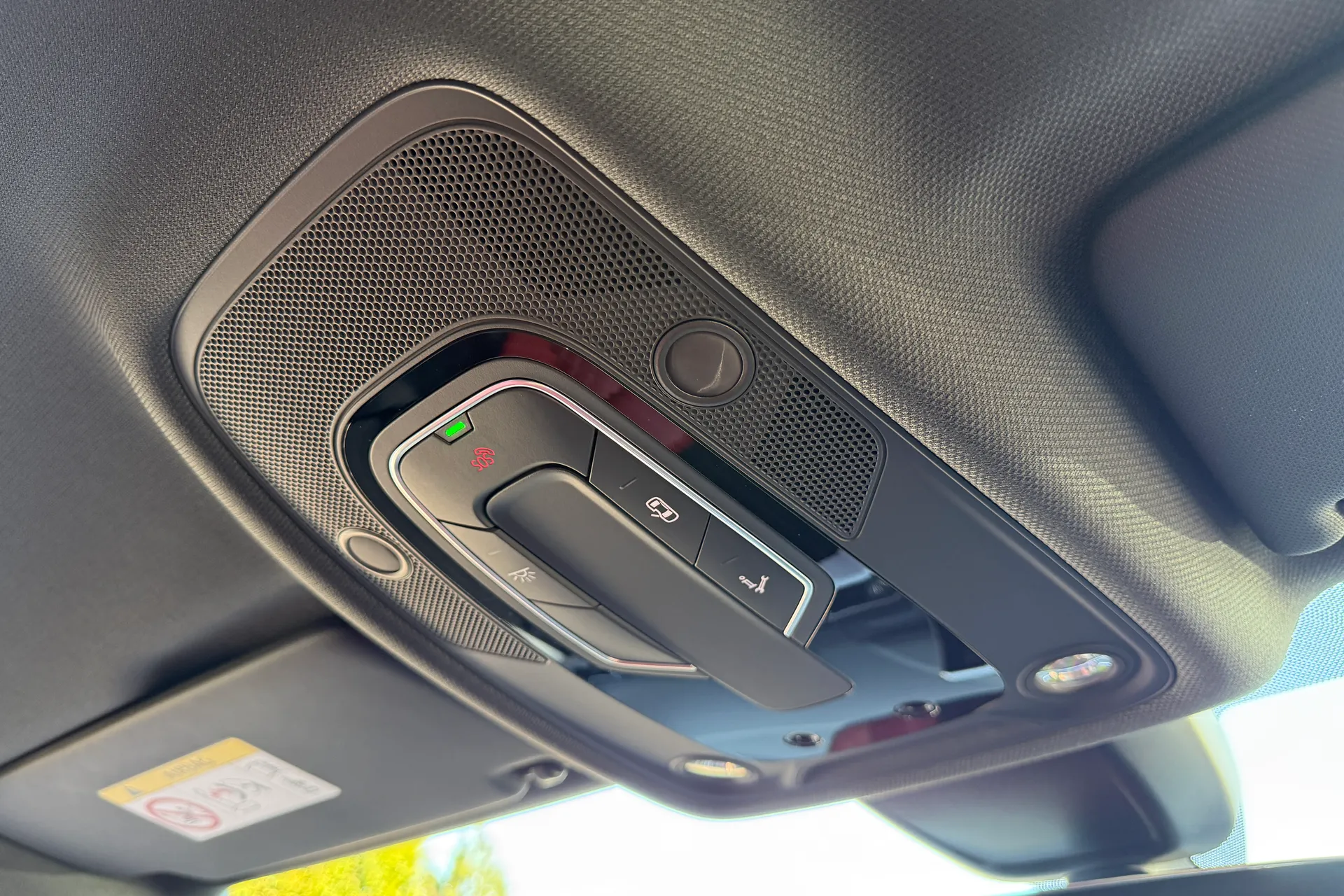 Audi A4 thumbnail image number 18