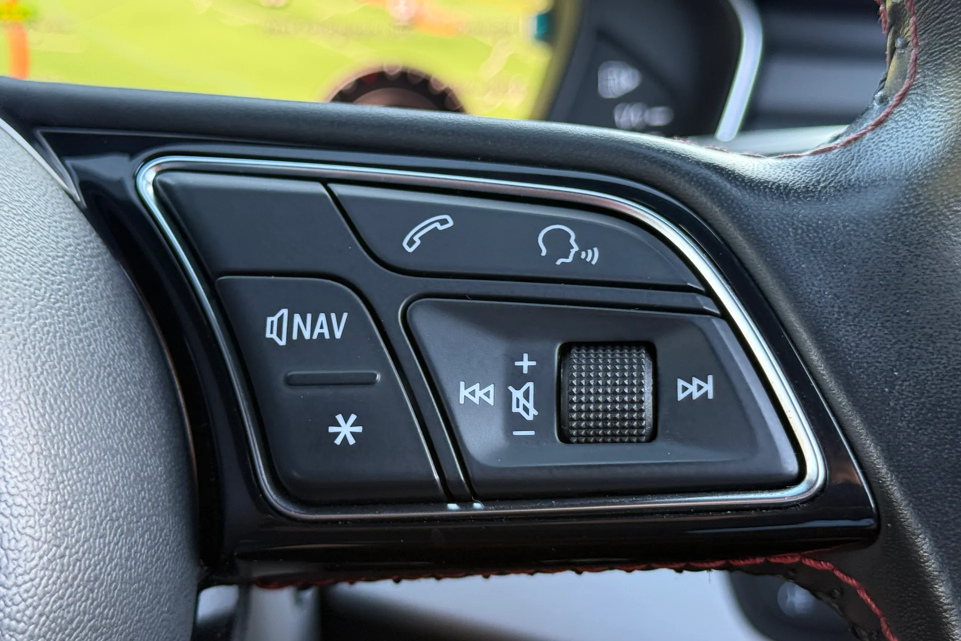 Audi A4 thumbnail image number 20