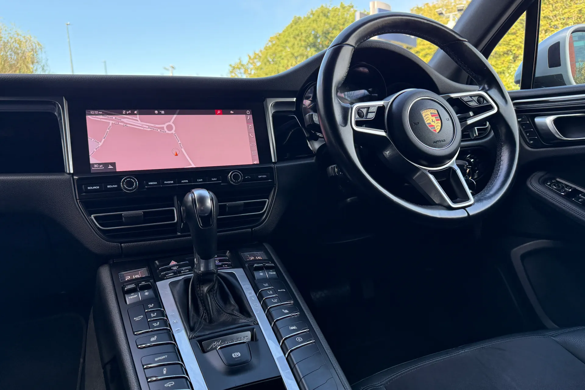 Porsche MACAN thumbnail image number 34