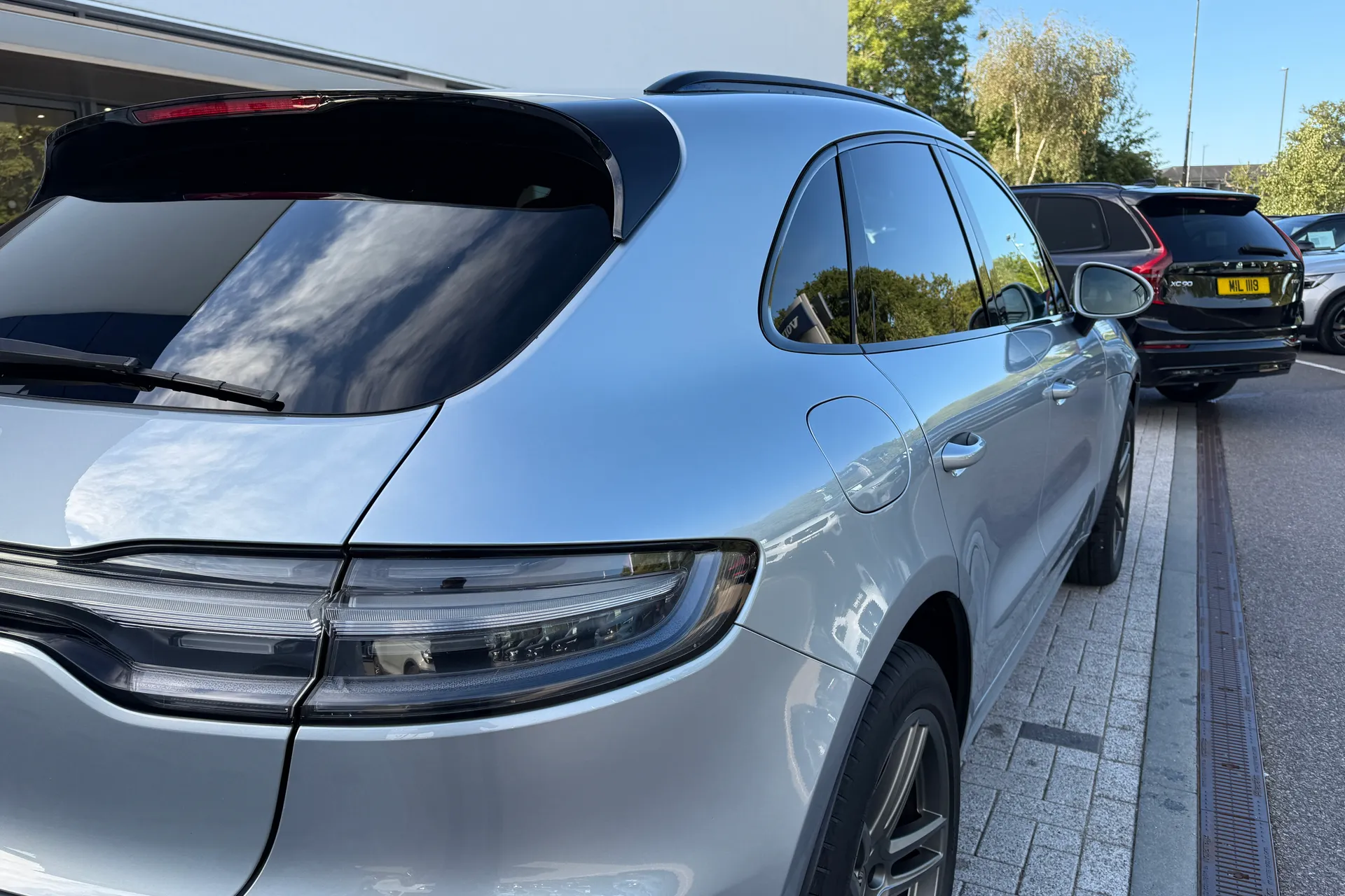 Porsche MACAN thumbnail image number 17