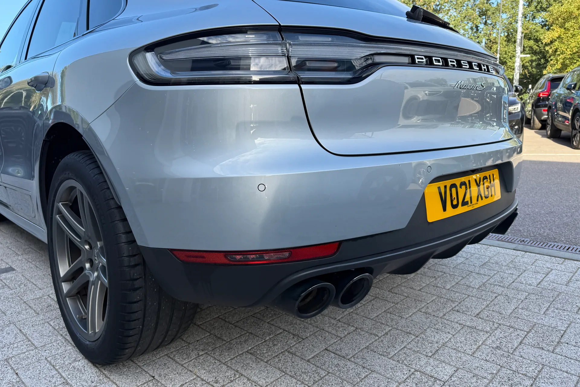 Porsche MACAN thumbnail image number 19