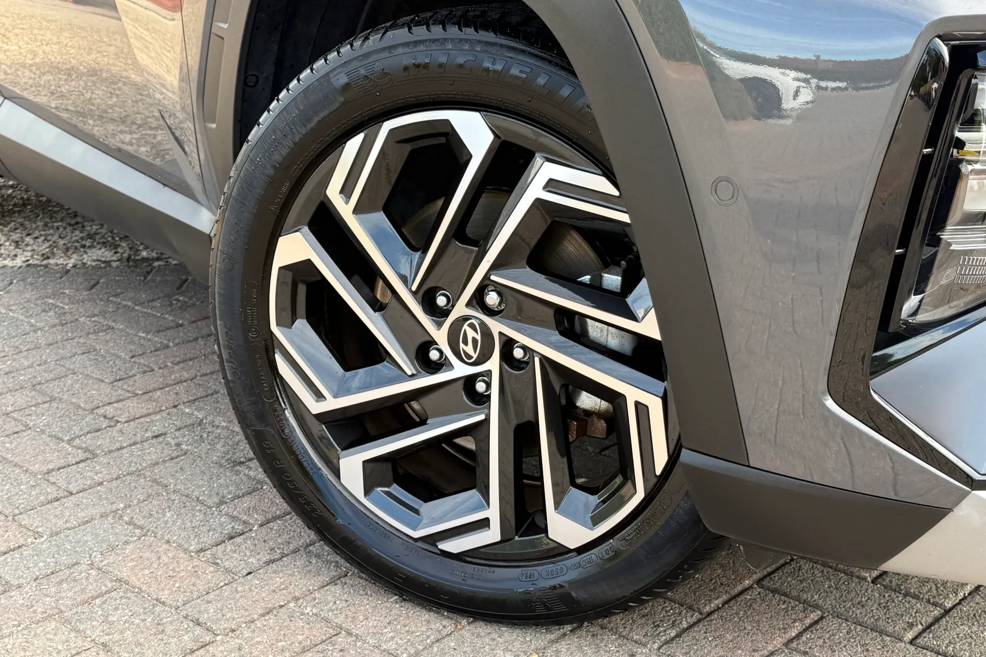 HYUNDAI TUCSON thumbnail image number 7