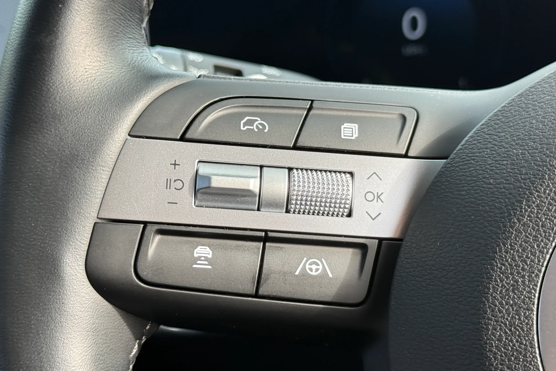 HYUNDAI TUCSON thumbnail image number 27