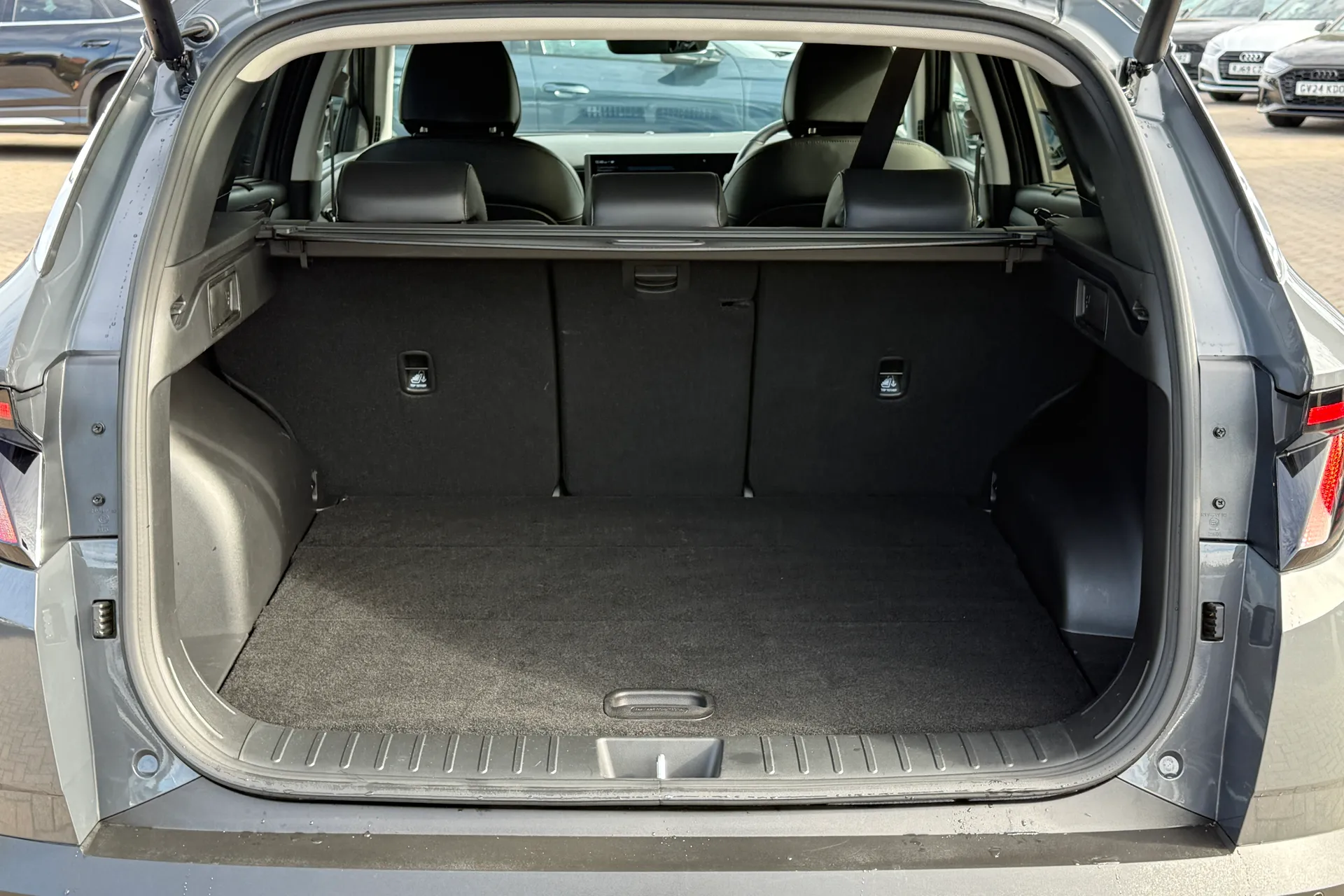 HYUNDAI TUCSON thumbnail image number 44