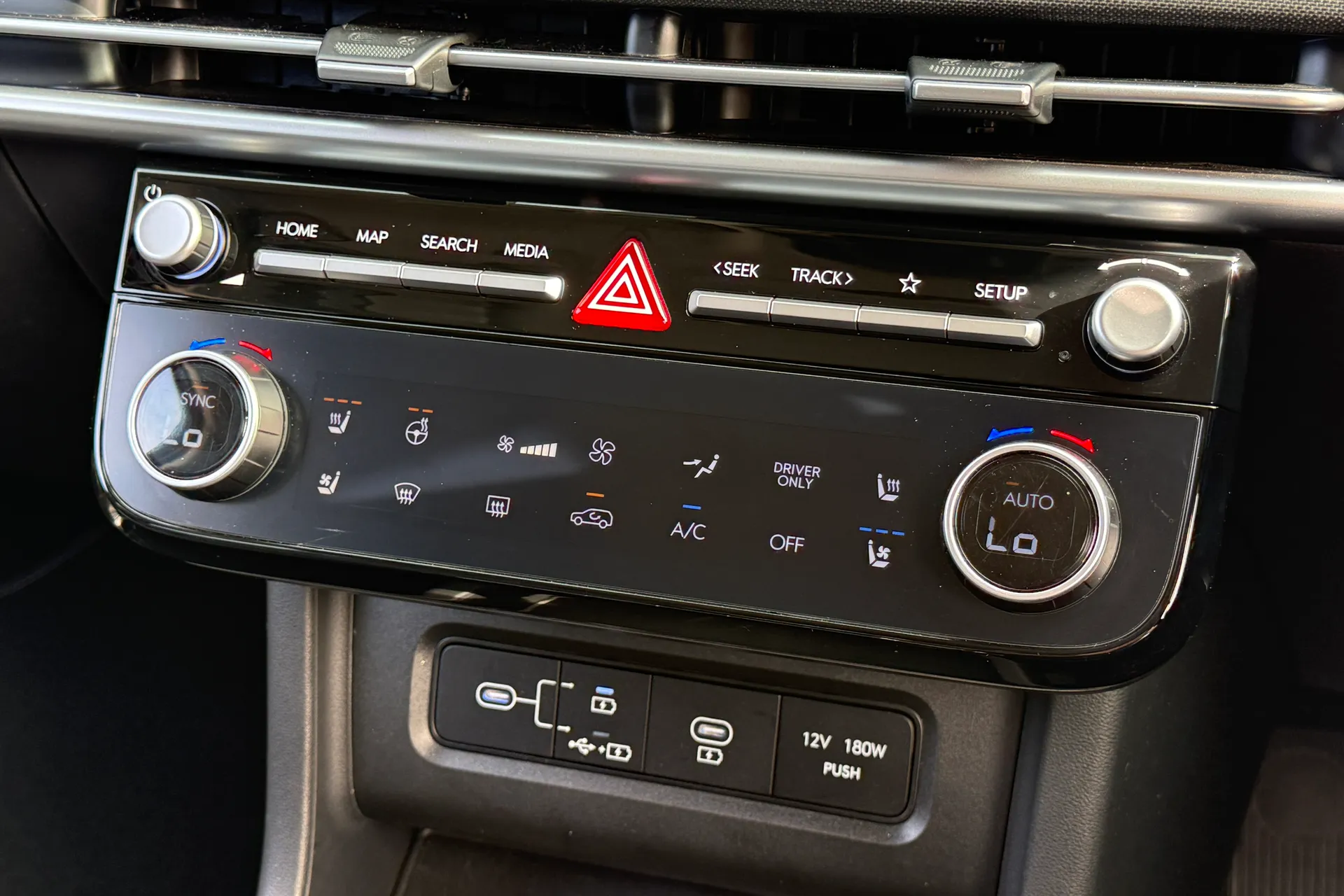 HYUNDAI TUCSON thumbnail image number 18