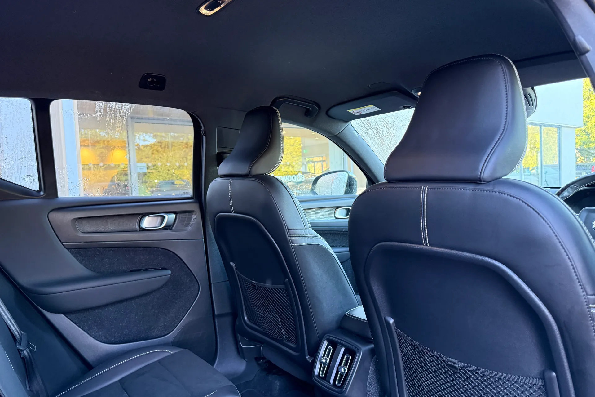 Volvo XC40 thumbnail image number 24
