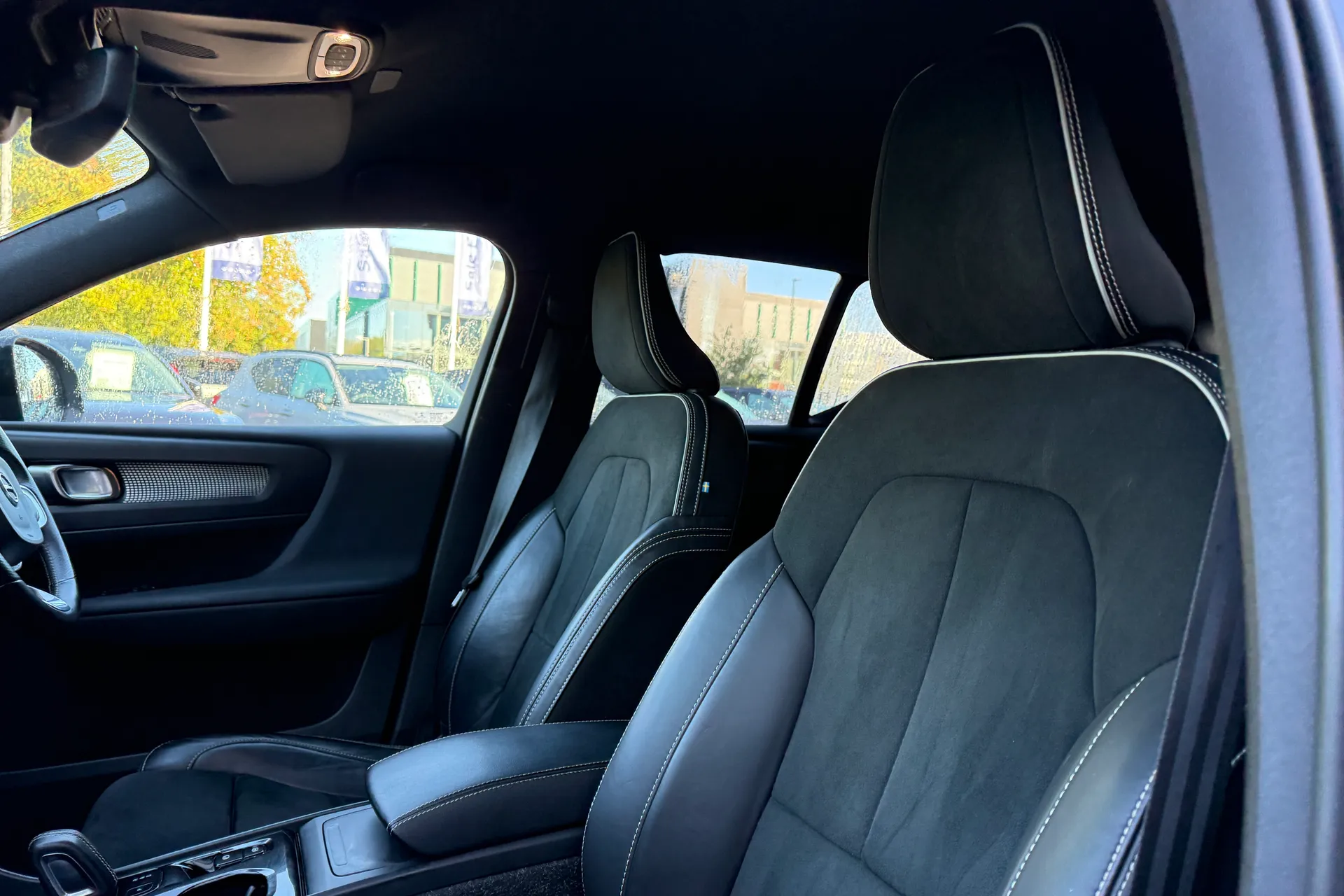Volvo XC40 thumbnail image number 28