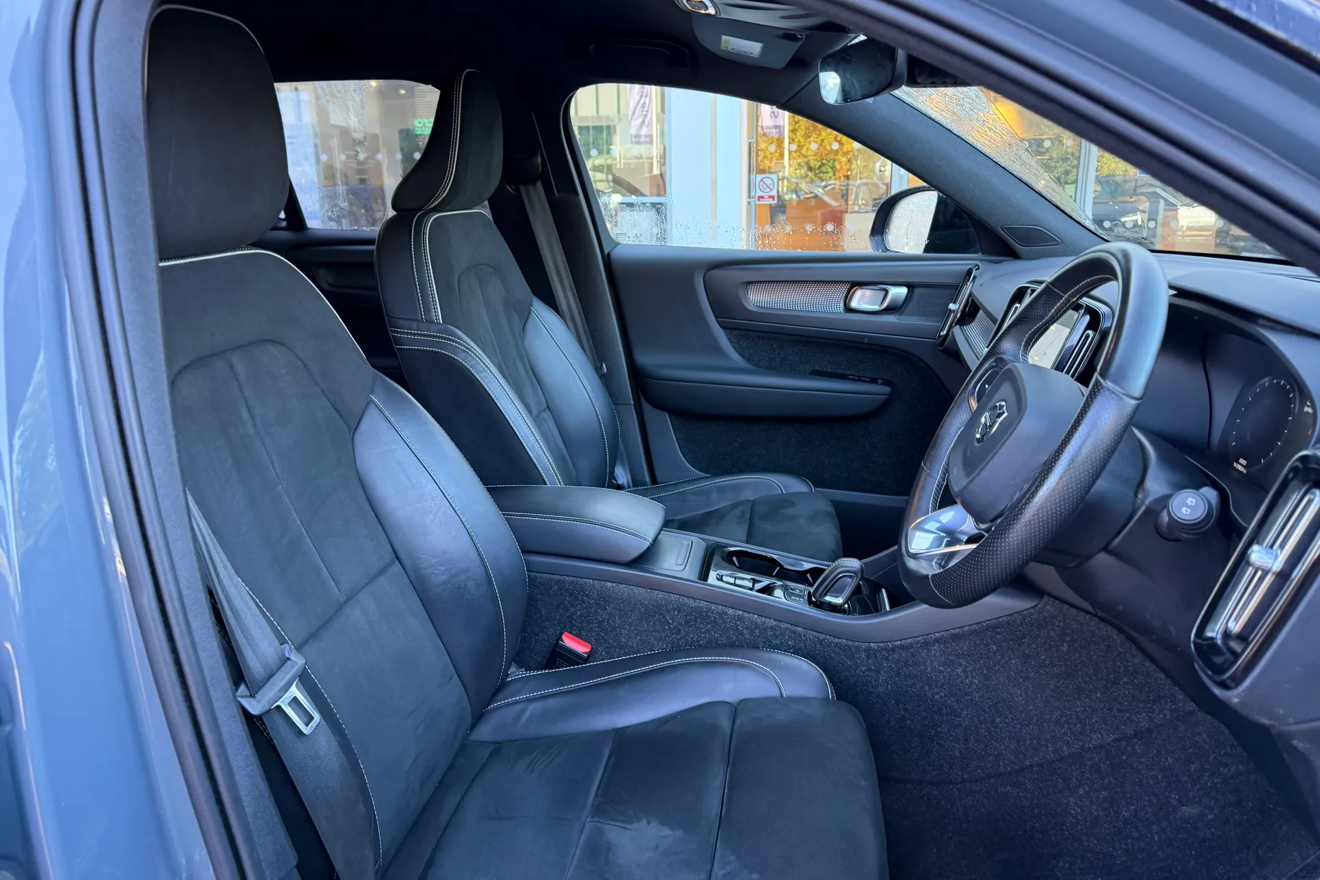 Volvo XC40 thumbnail image number 26