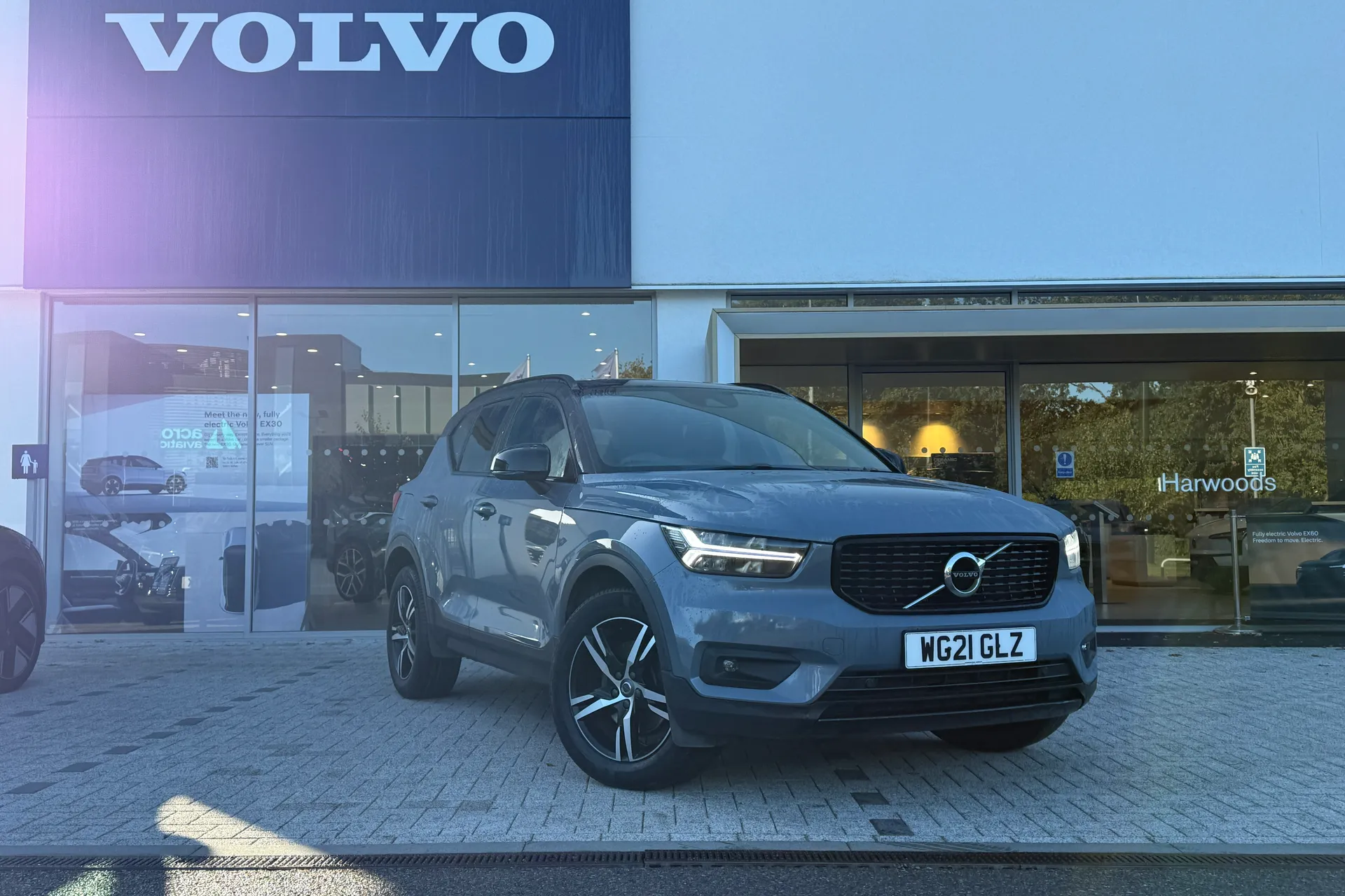 Volvo XC40 focused image