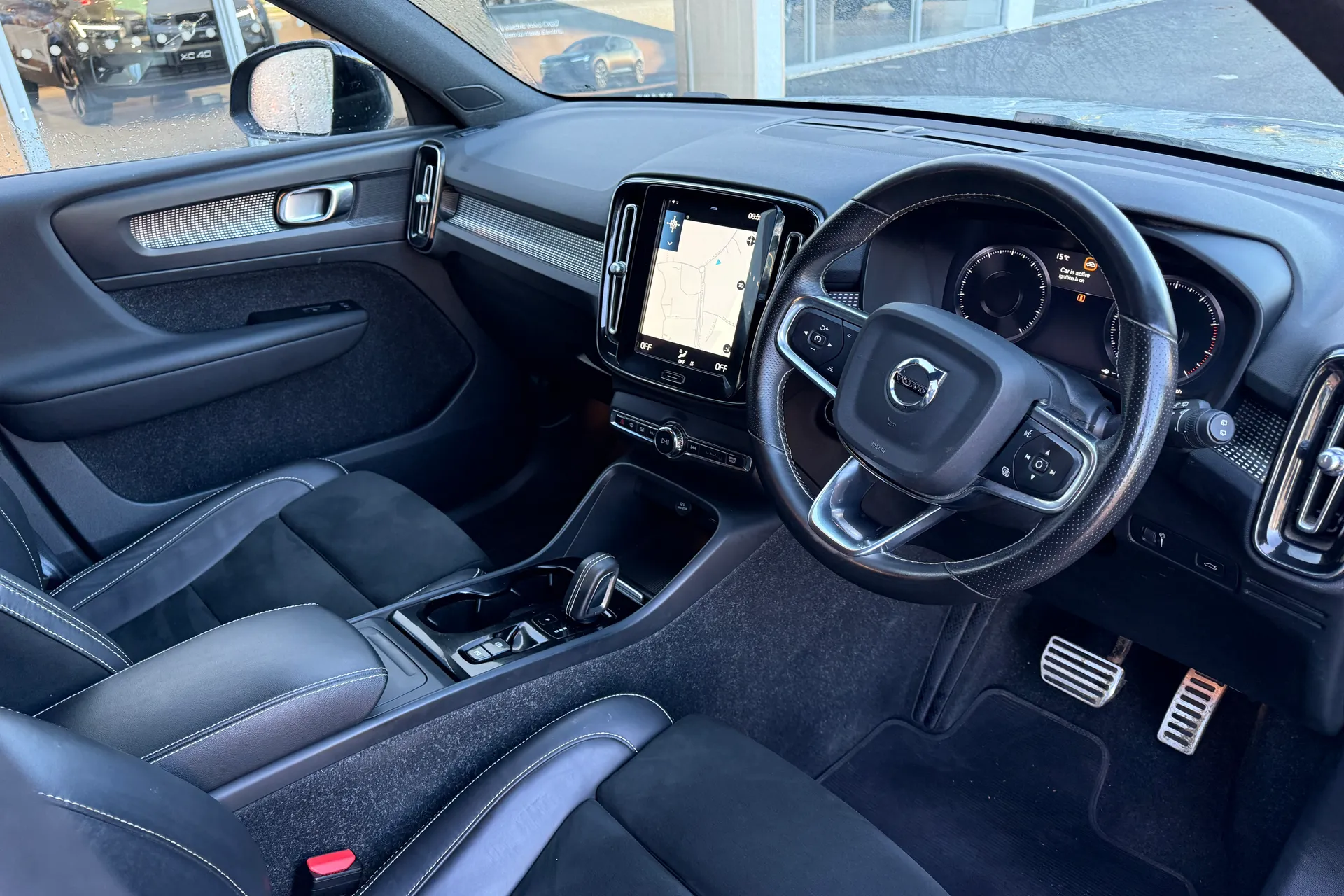 Volvo XC40 thumbnail image number 6