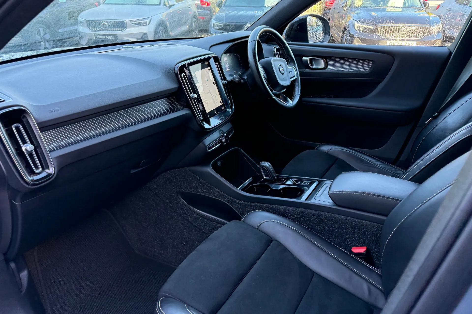Volvo XC40 thumbnail image number 27