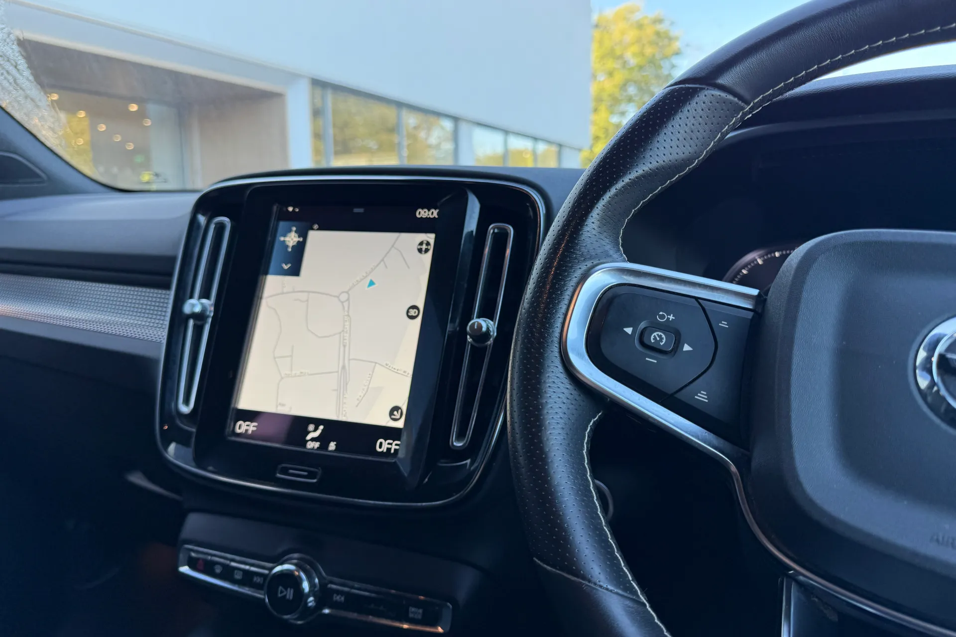Volvo XC40 thumbnail image number 35