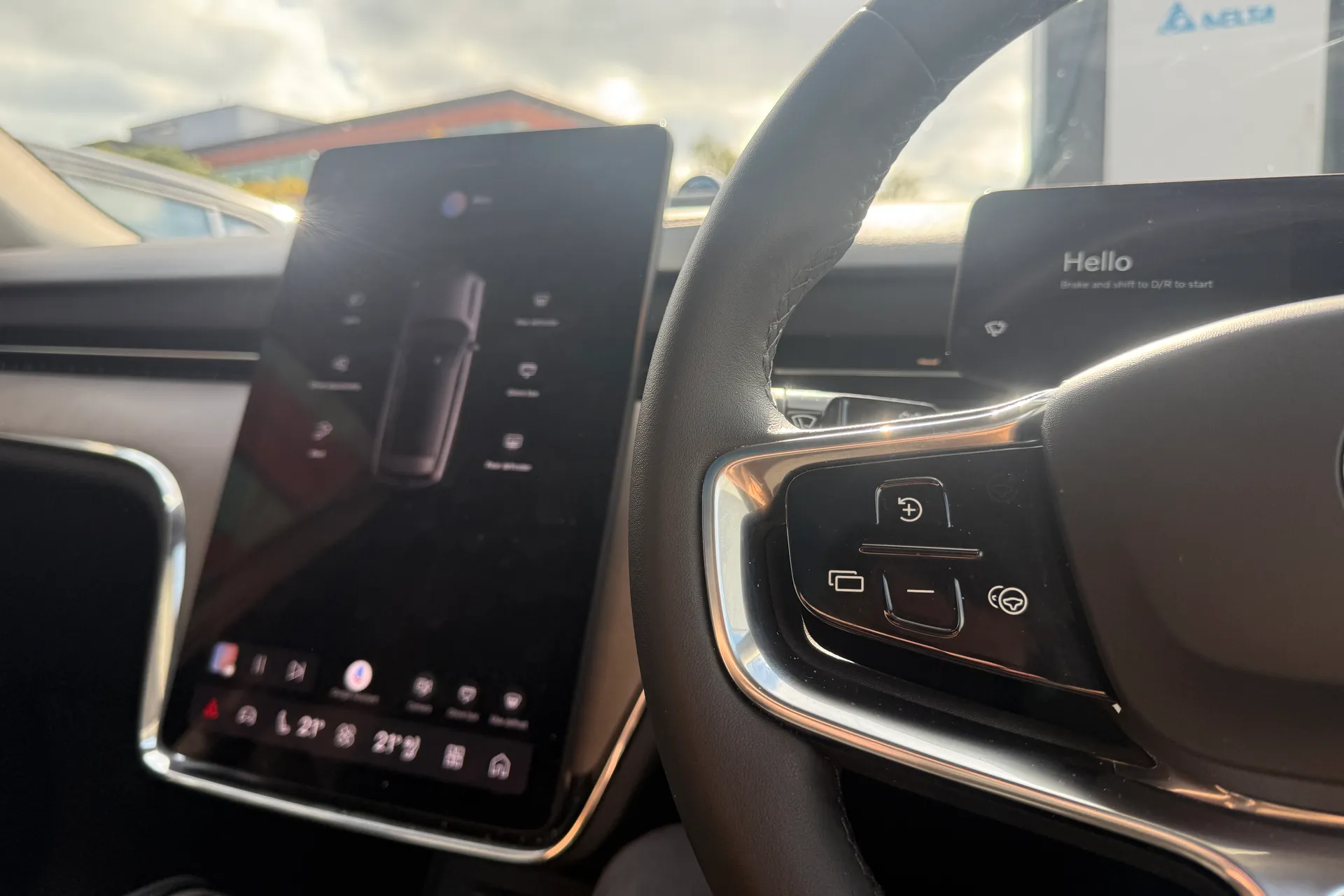 Volvo EX90 thumbnail image number 31