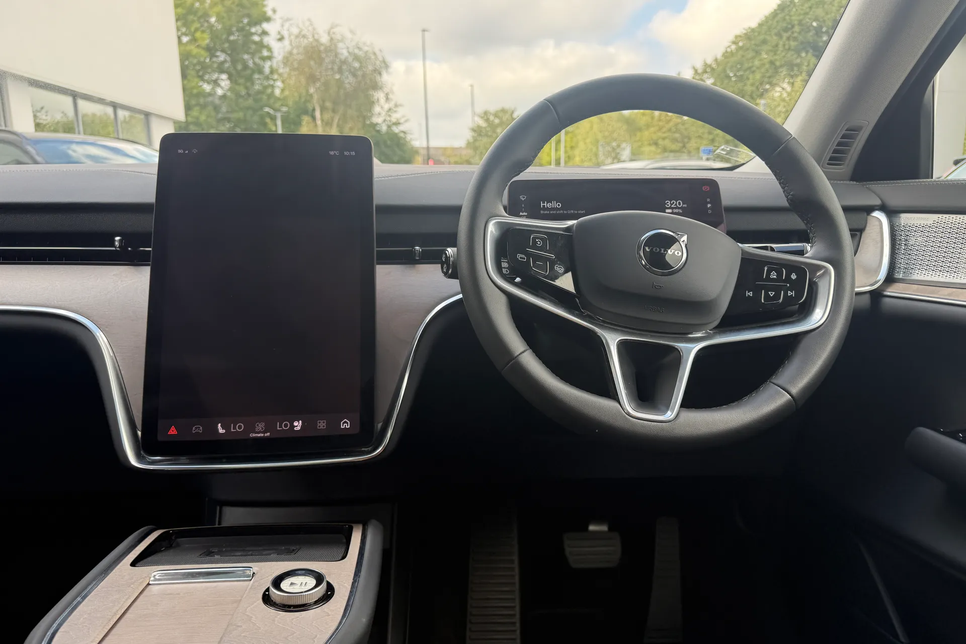 Volvo EX90 thumbnail image number 29