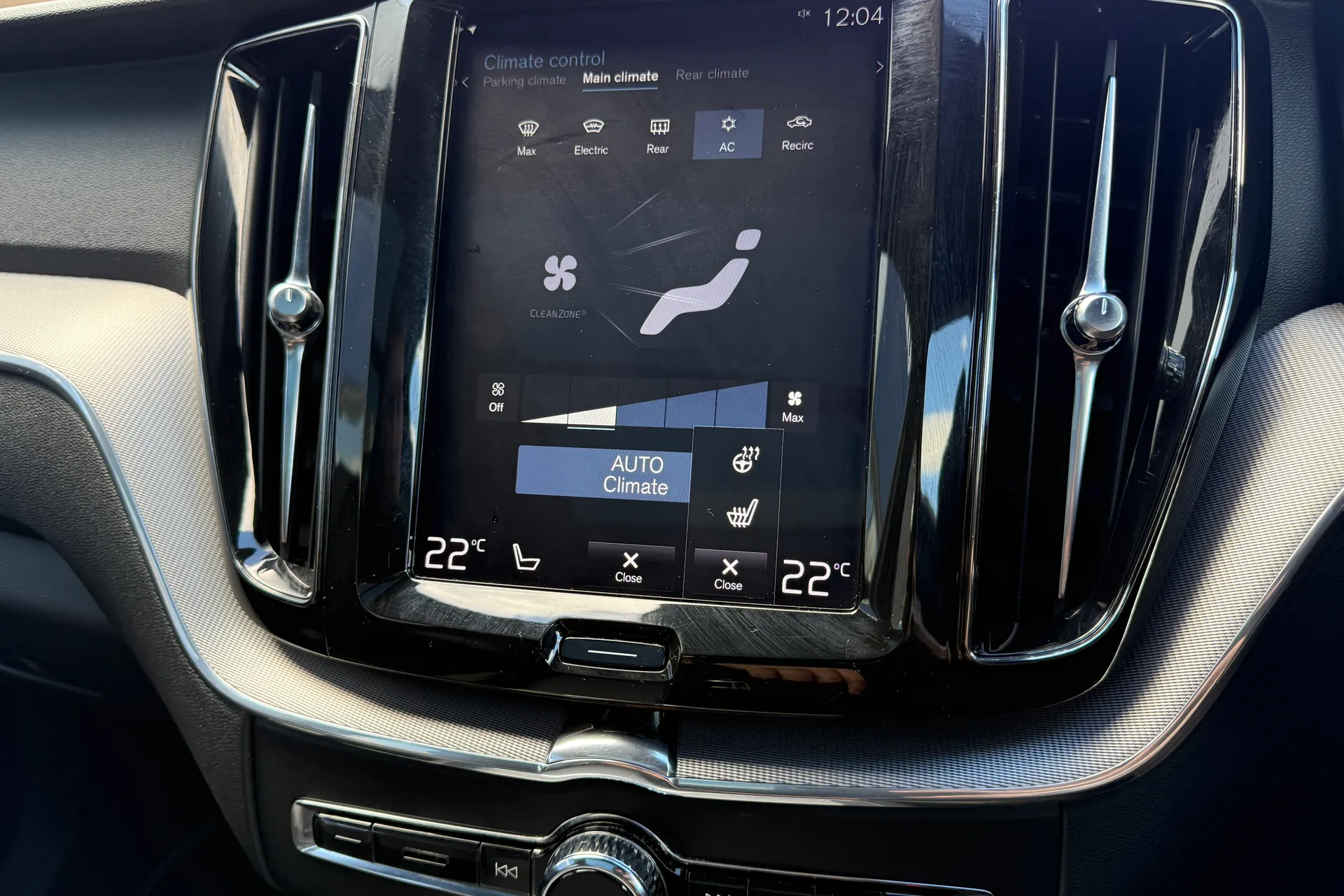 Volvo XC60 thumbnail image number 39
