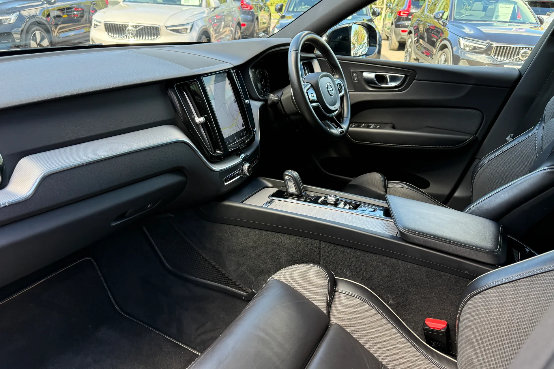 Volvo XC60 thumbnail image number 28
