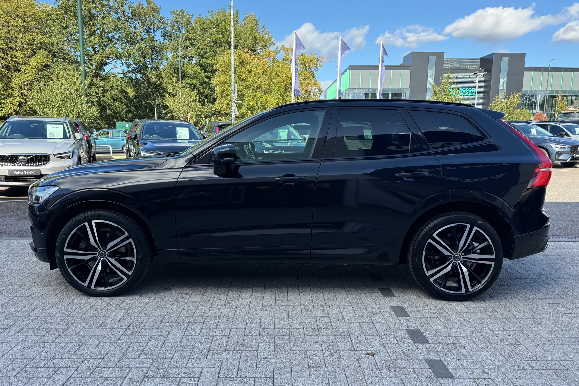 Volvo XC60 thumbnail image number 11