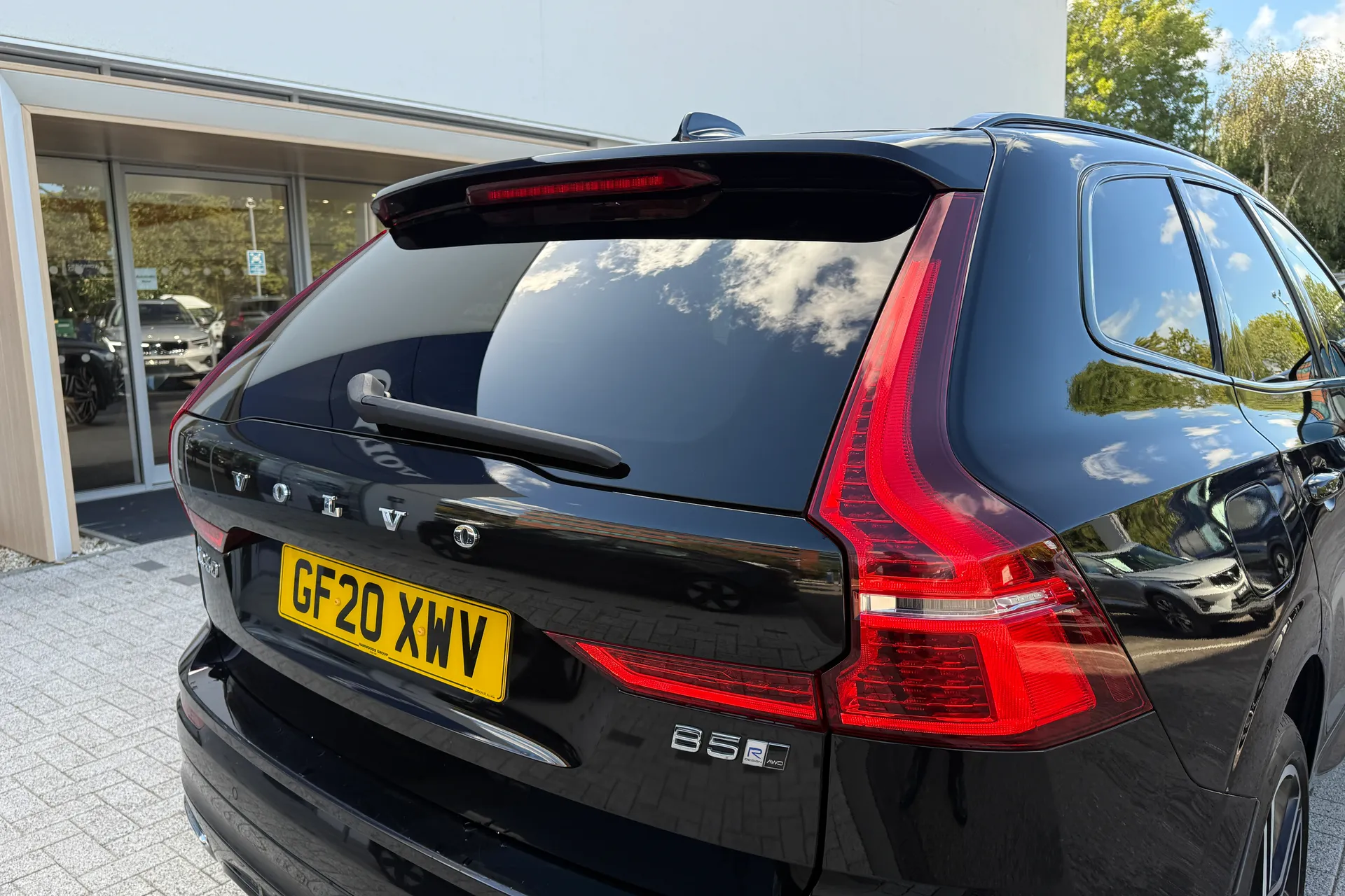 Volvo XC60 thumbnail image number 18