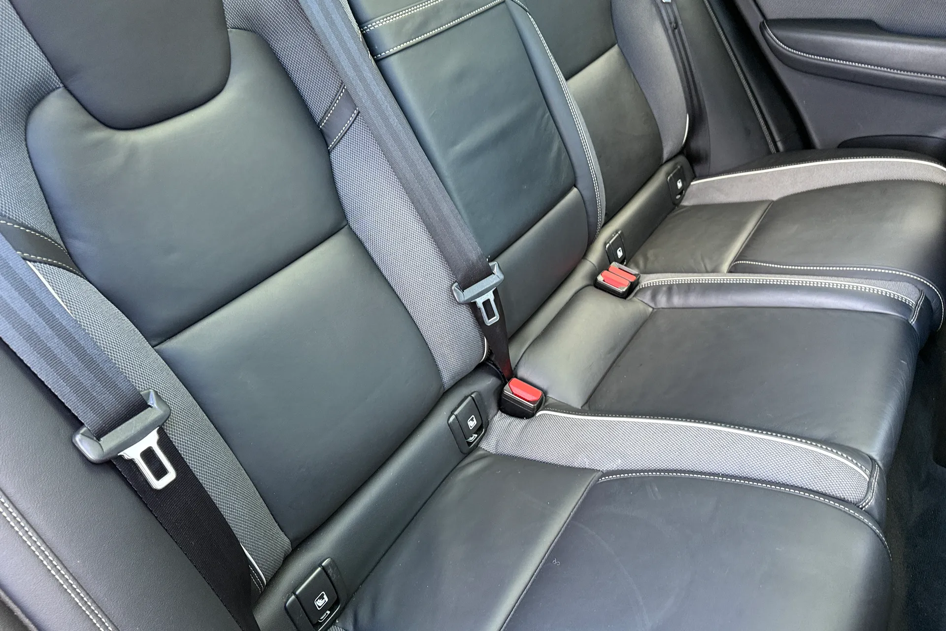 Volvo XC60 thumbnail image number 26