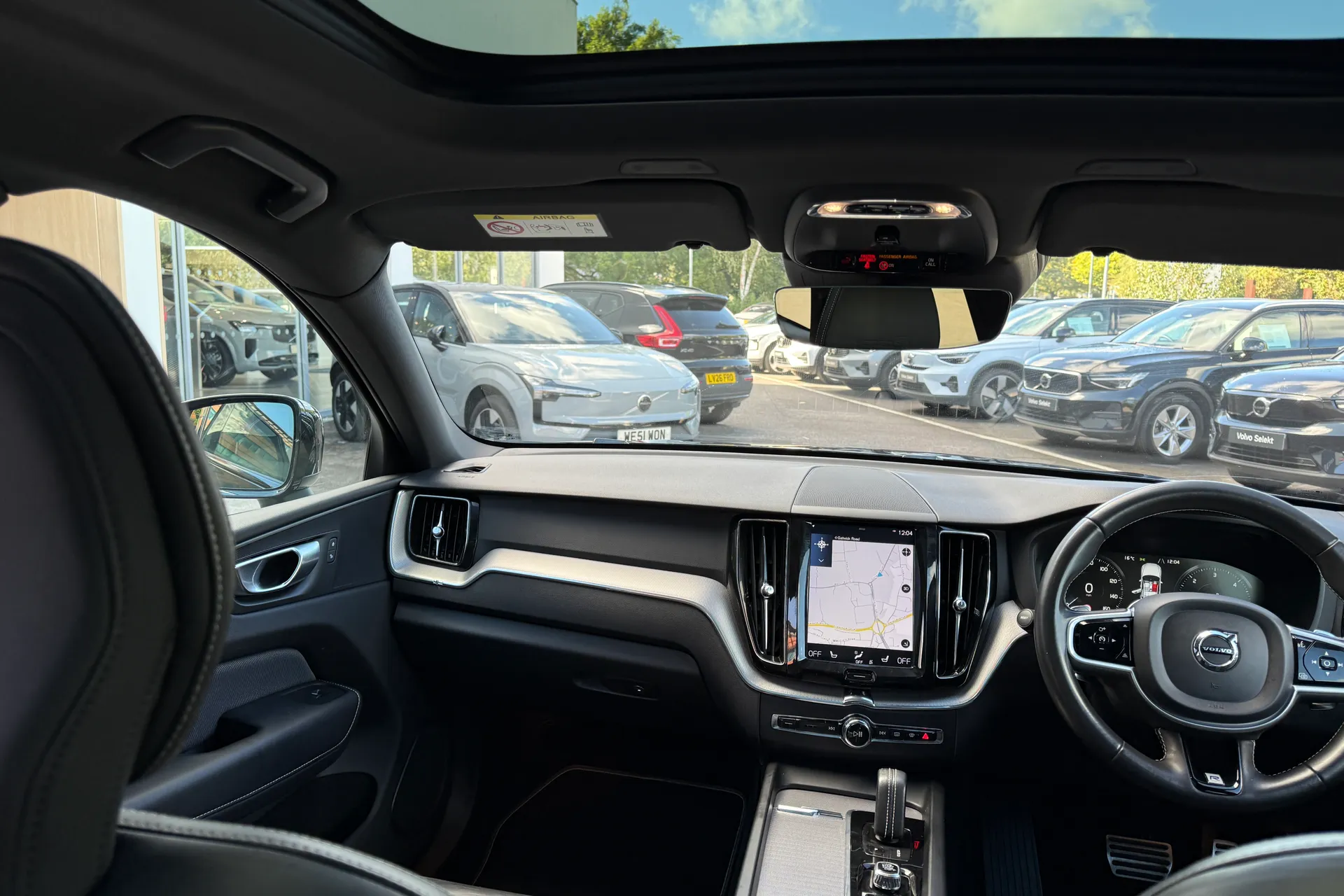 Volvo XC60 thumbnail image number 32