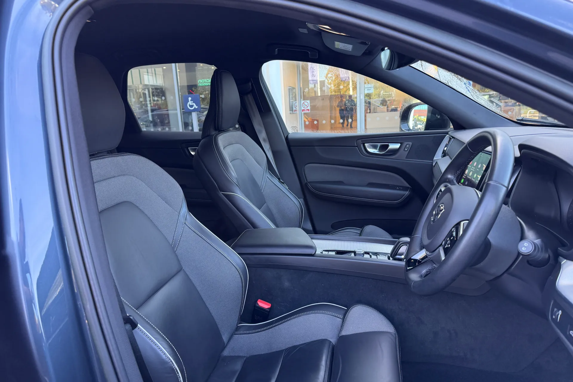 Volvo XC60 thumbnail image number 26