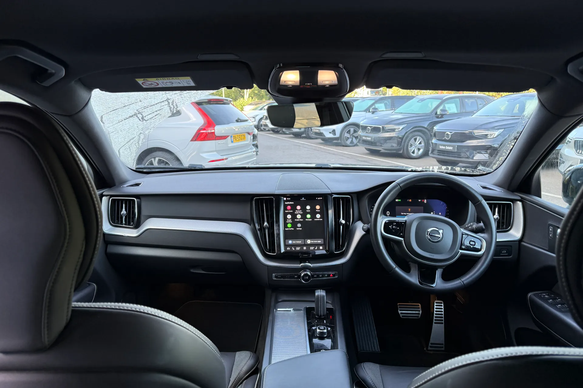 Volvo XC60 thumbnail image number 3