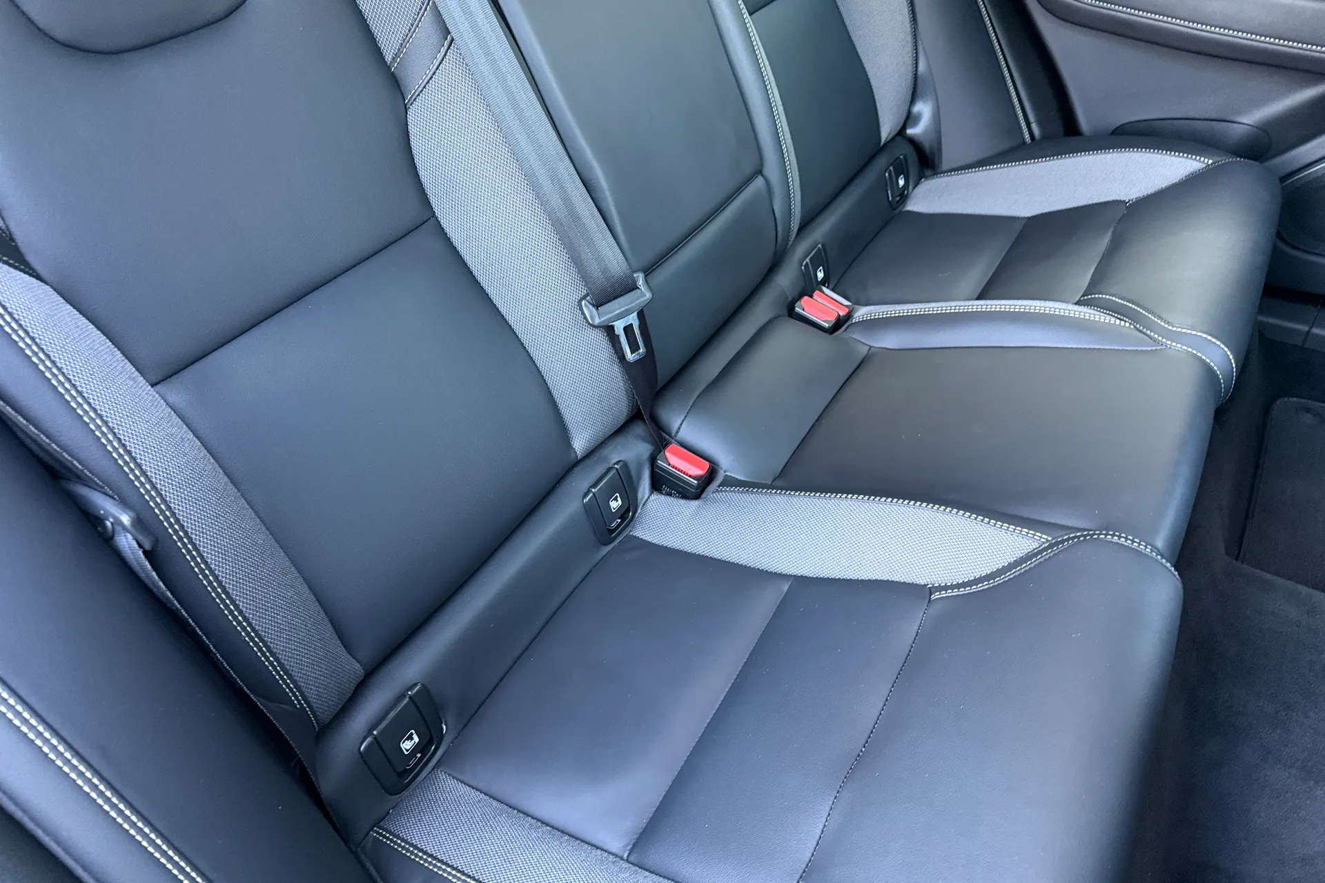 Volvo XC60 thumbnail image number 25