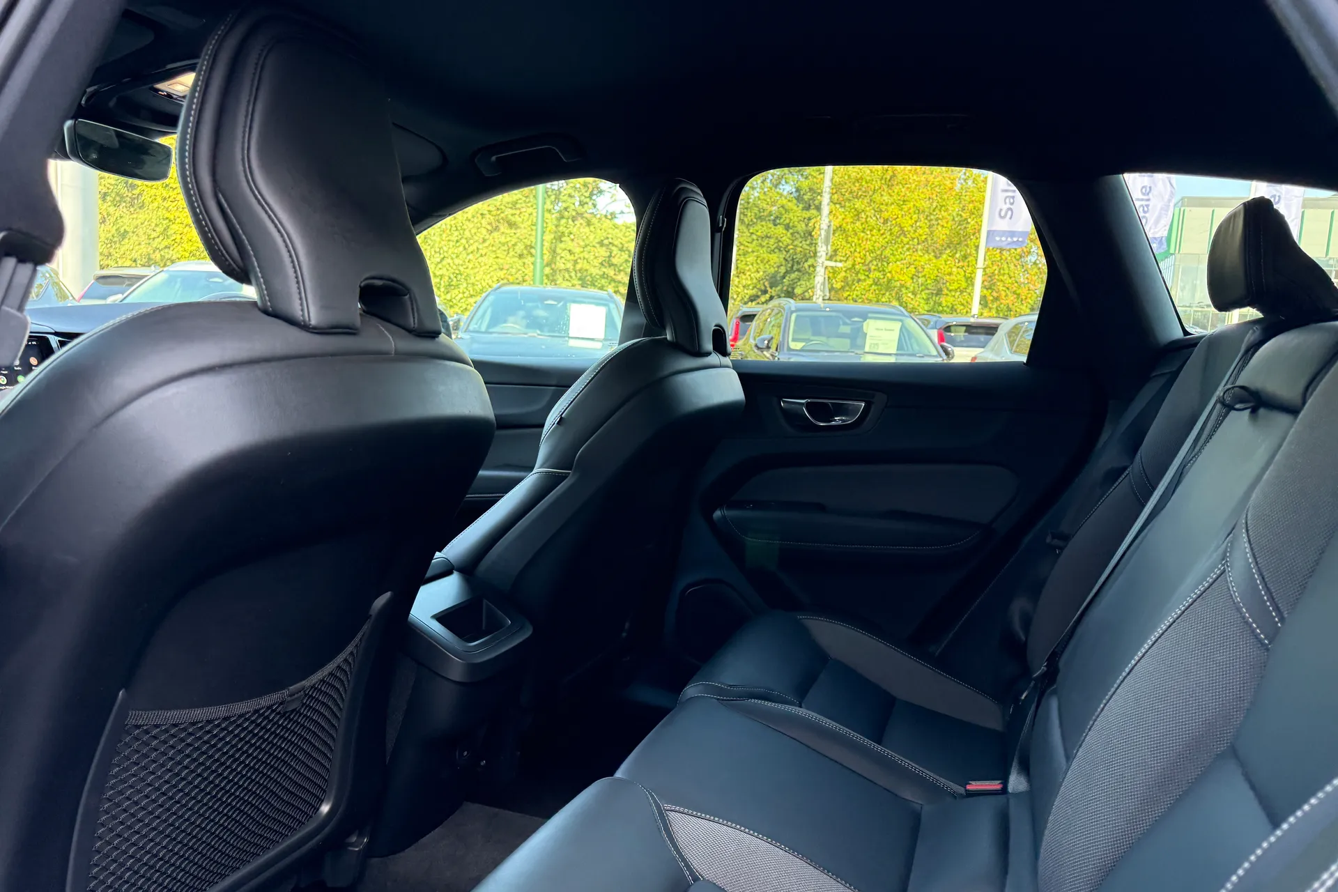 Volvo XC60 thumbnail image number 29