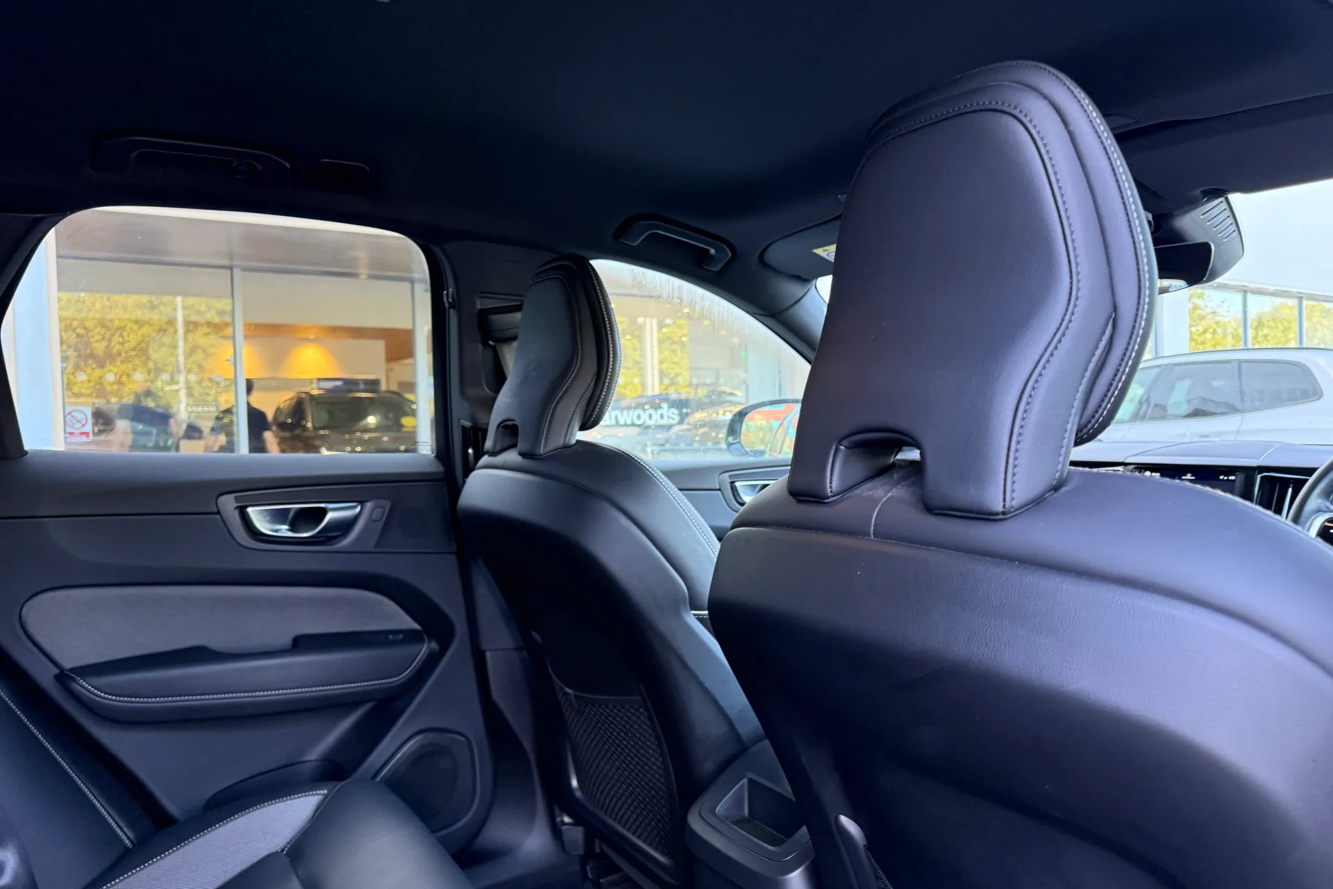 Volvo XC60 thumbnail image number 24