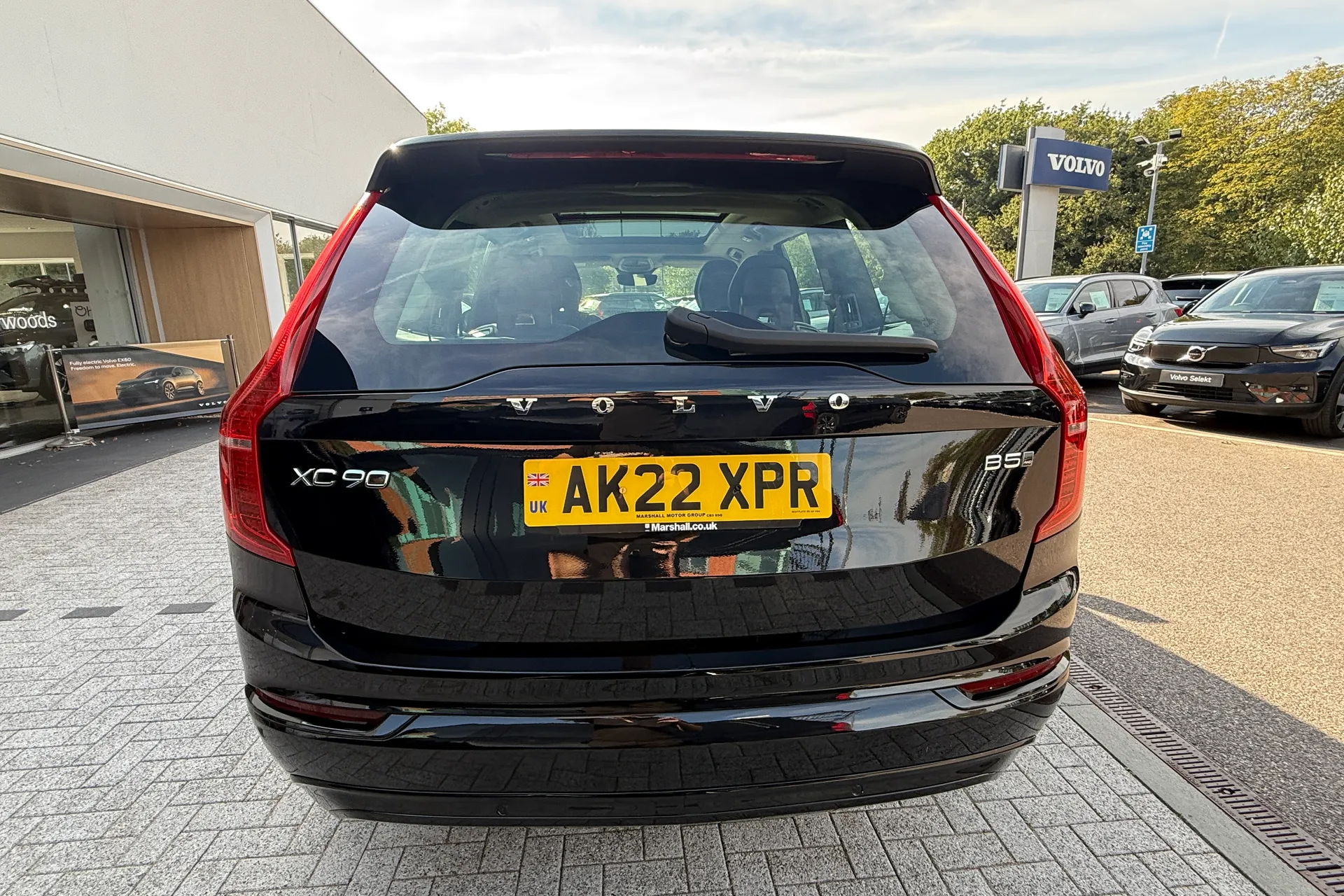Volvo XC90 thumbnail image number 12