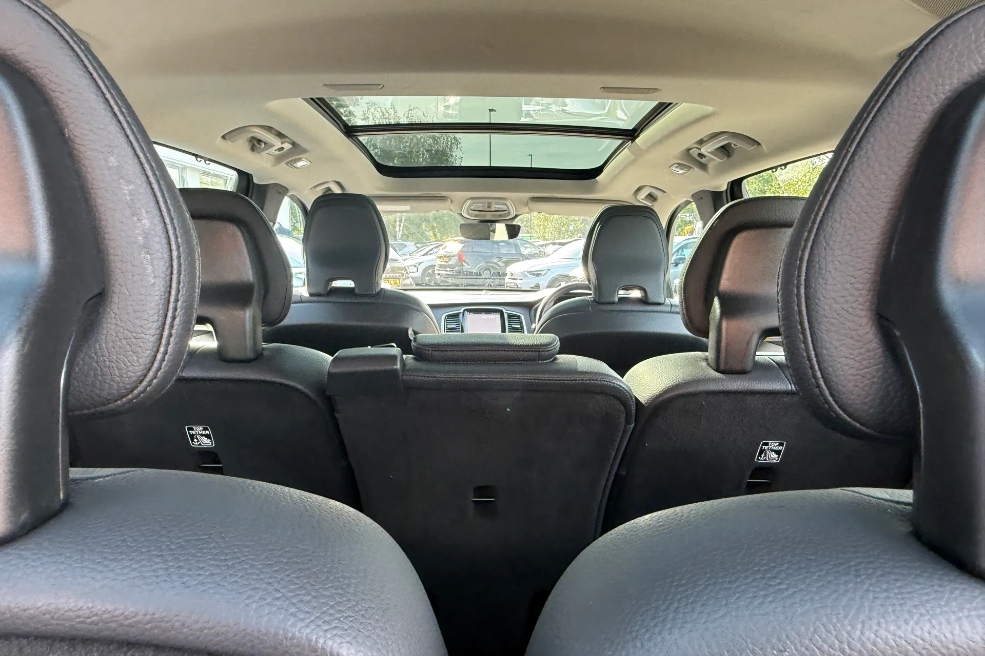 Volvo XC90 thumbnail image number 25