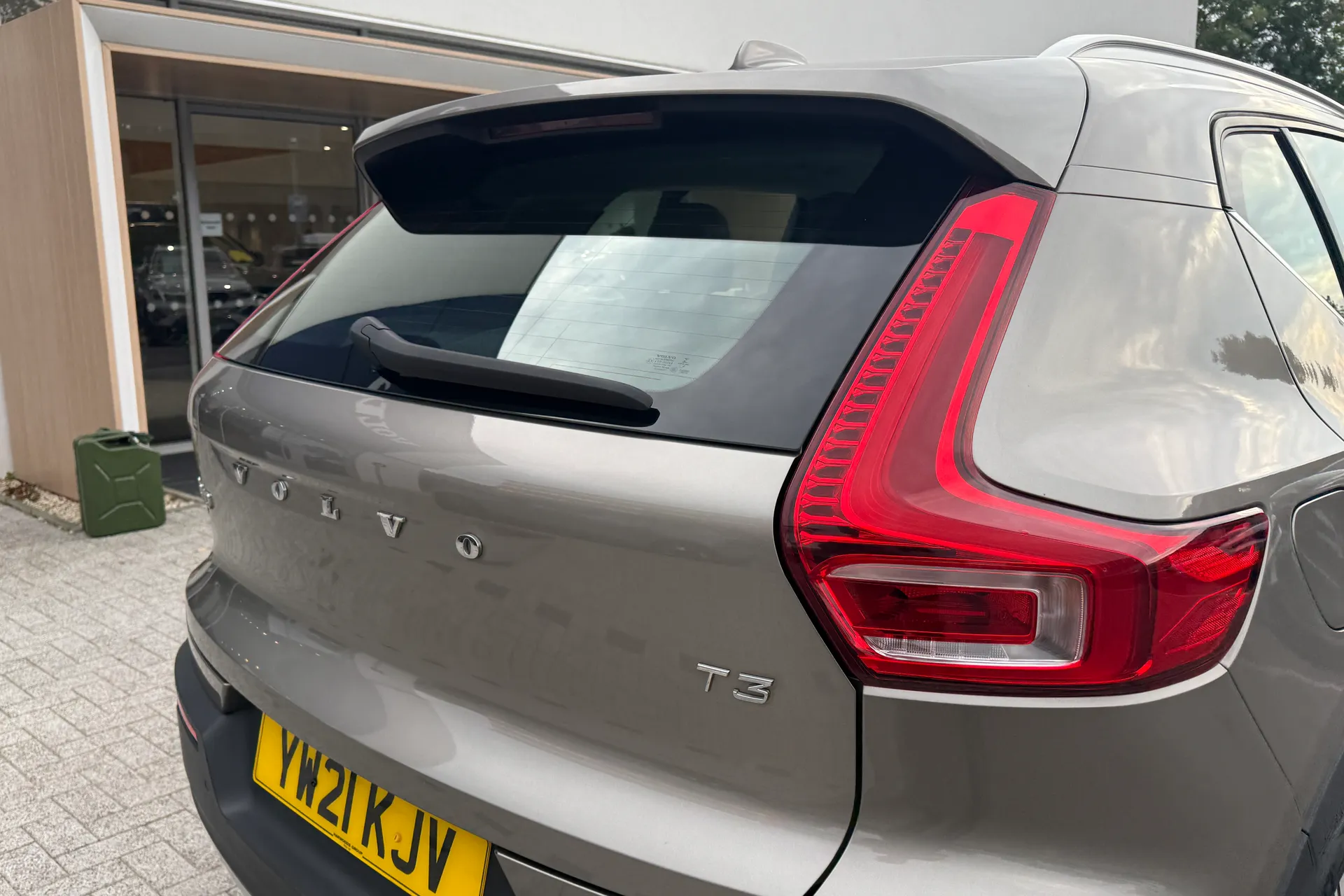 Volvo XC40 thumbnail image number 18