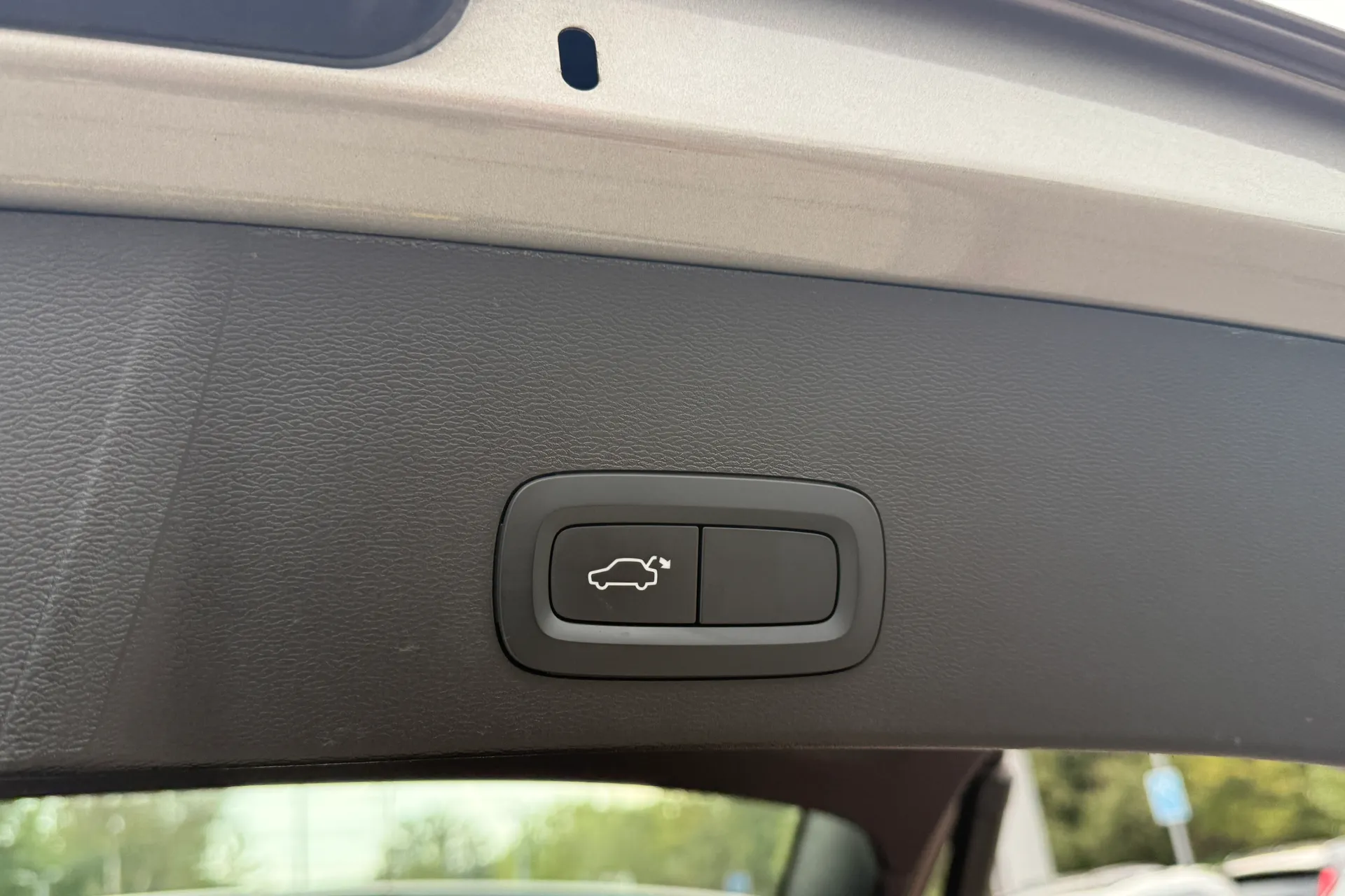 Volvo XC40 thumbnail image number 21