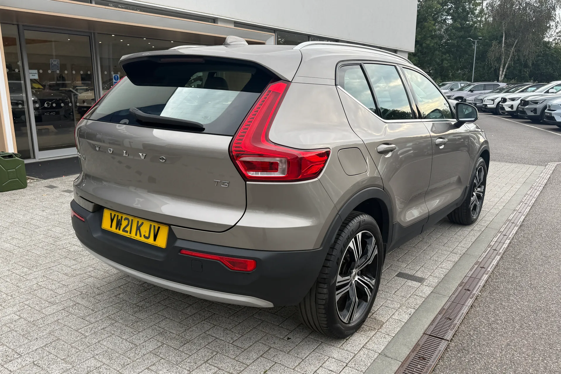 Volvo XC40 thumbnail image number 8