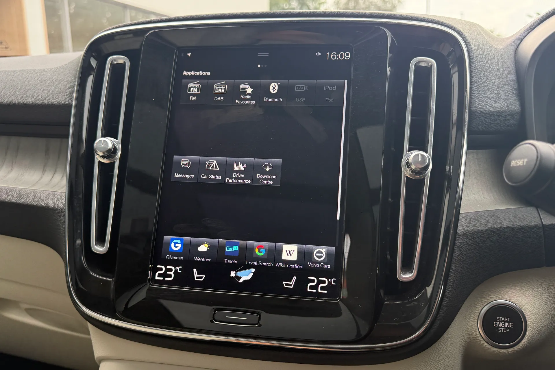 Volvo XC40 thumbnail image number 39