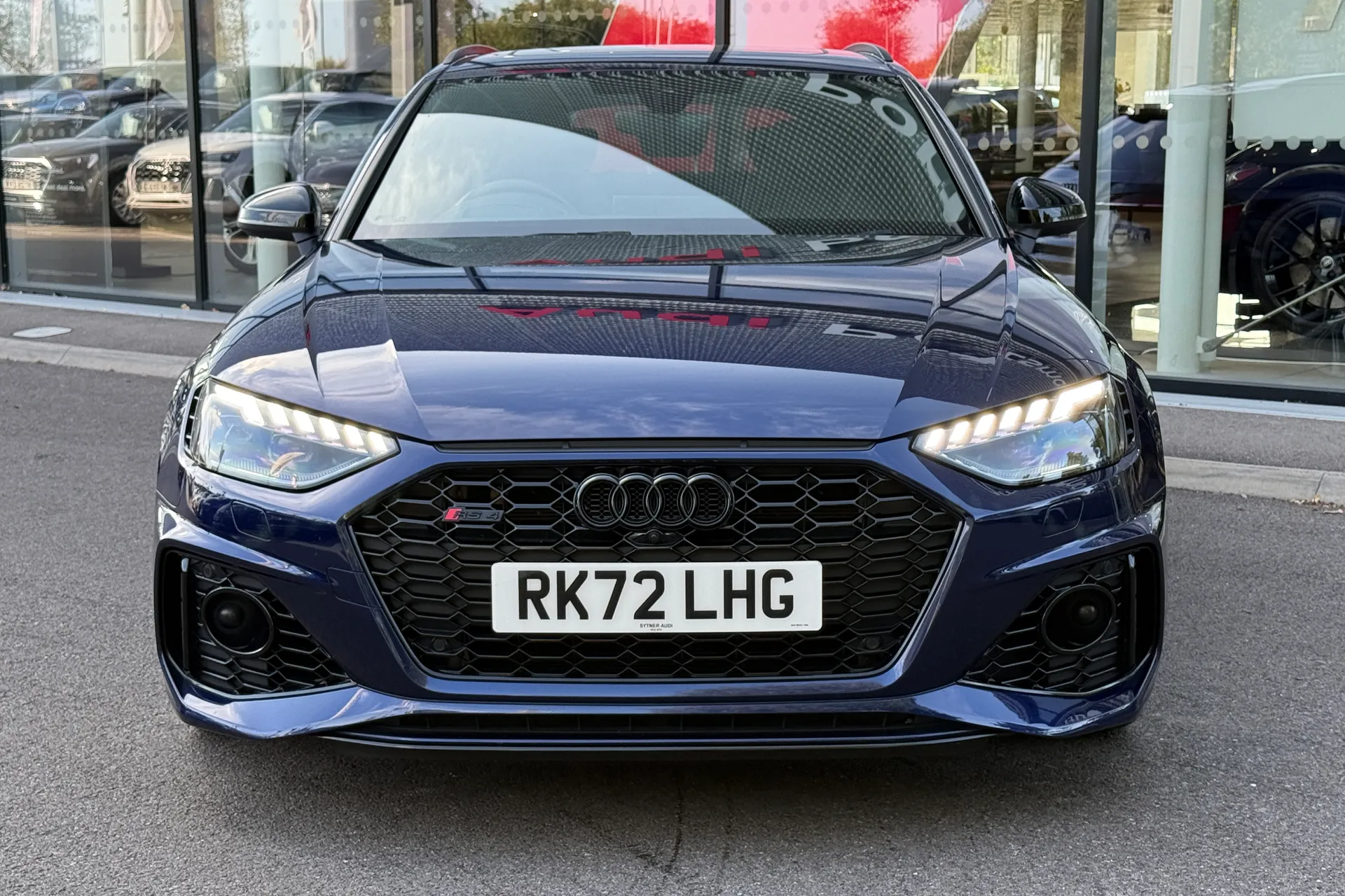 Audi RS4 thumbnail image number 6