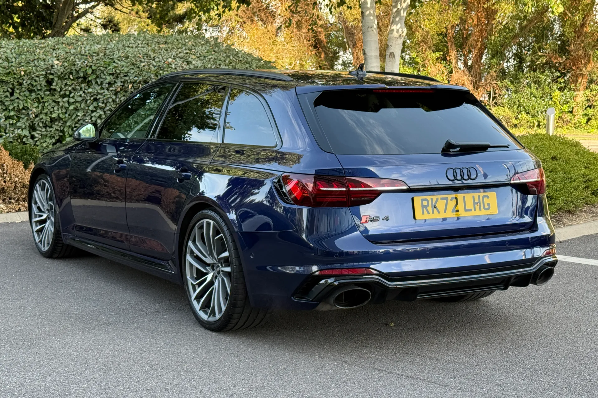 Audi RS4 thumbnail image number 11