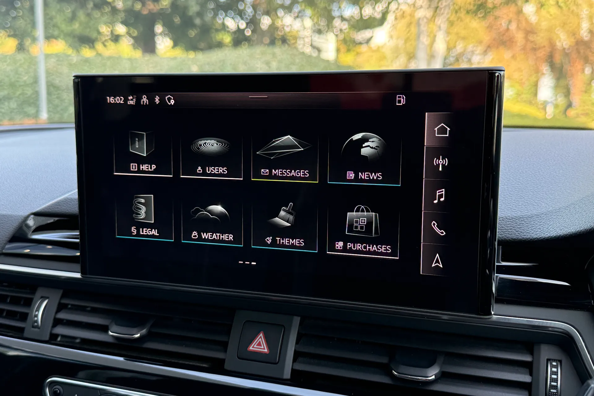 Audi RS4 thumbnail image number 29